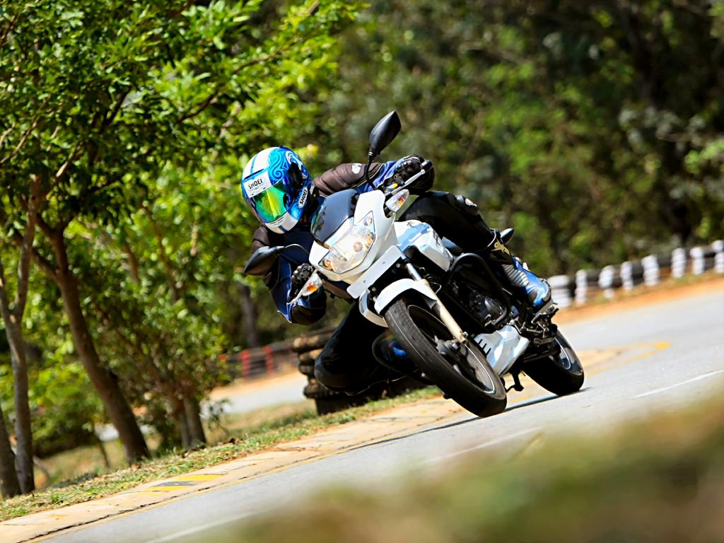 1024x768 TVS Apache RTR 180 PictureCopy linkFind any service