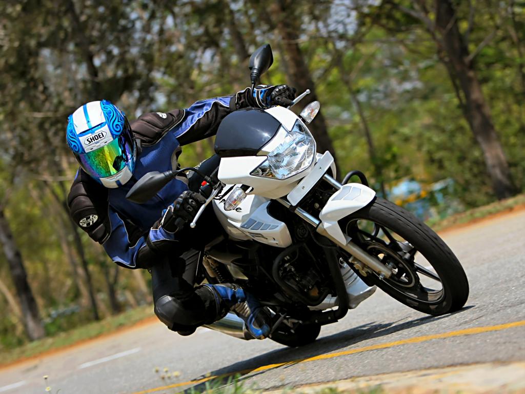 1024x768 Old Model Apache Rtr 180 Photo Gallery TVS Apache RTR 180 PictureCopy LinkFind Any Service