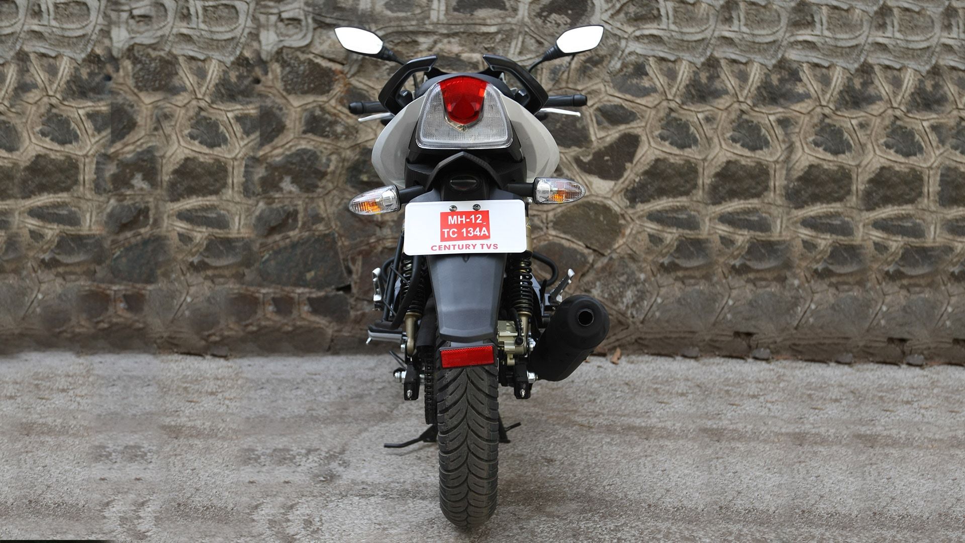 1920x1080 TVS Apache RTR 180 2013 ABS Compare Bike Photo