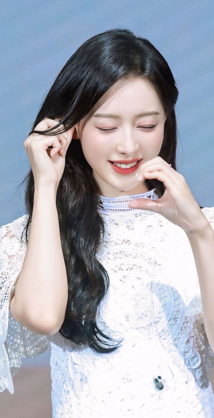 736x1436 Kim ji won aesthetic. Lim ji yeon photohoot, Kim jiwon wallpaper, Korean