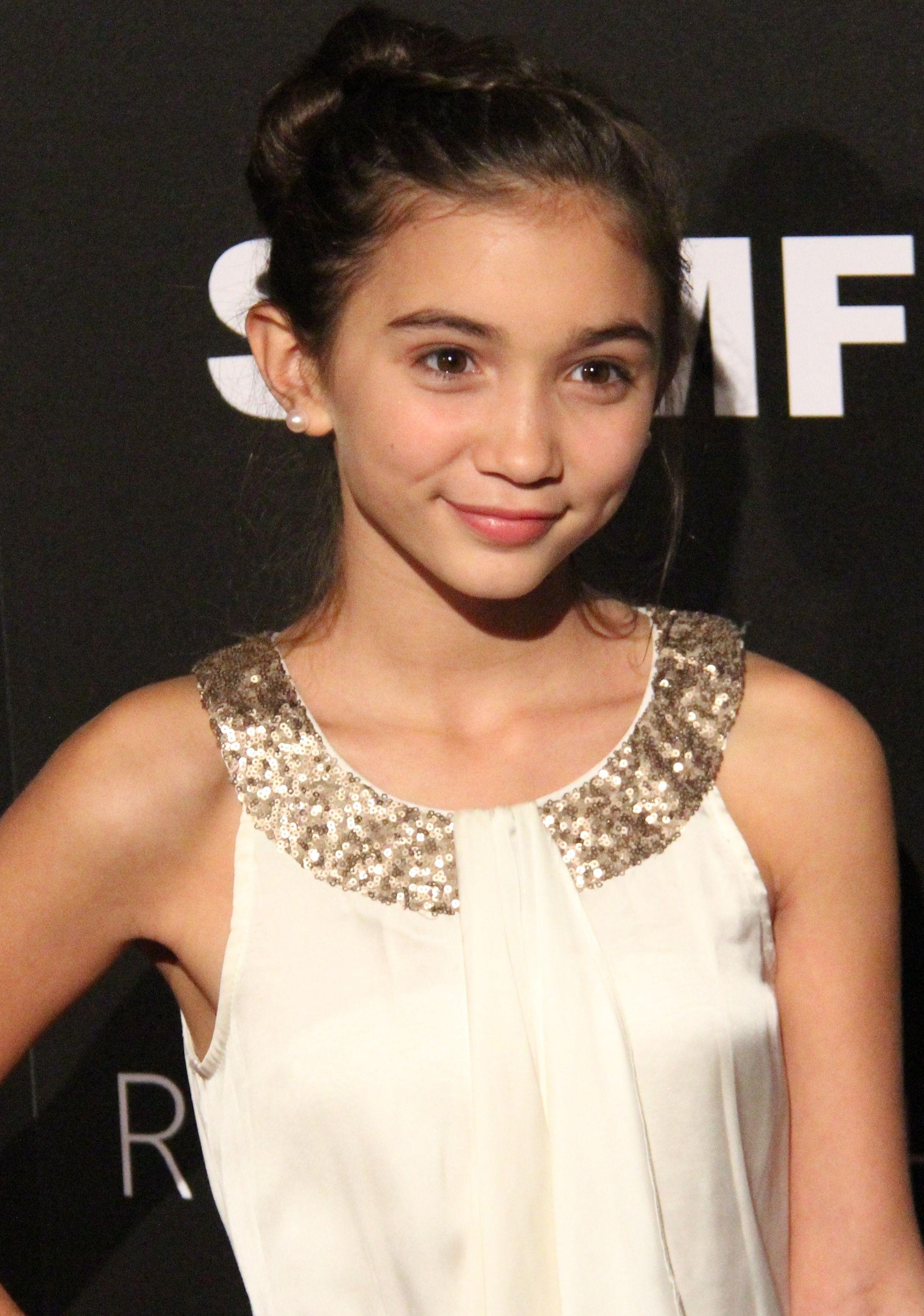 2177x3101 moving wallpaper: Rowan Blanchard Wallpaper