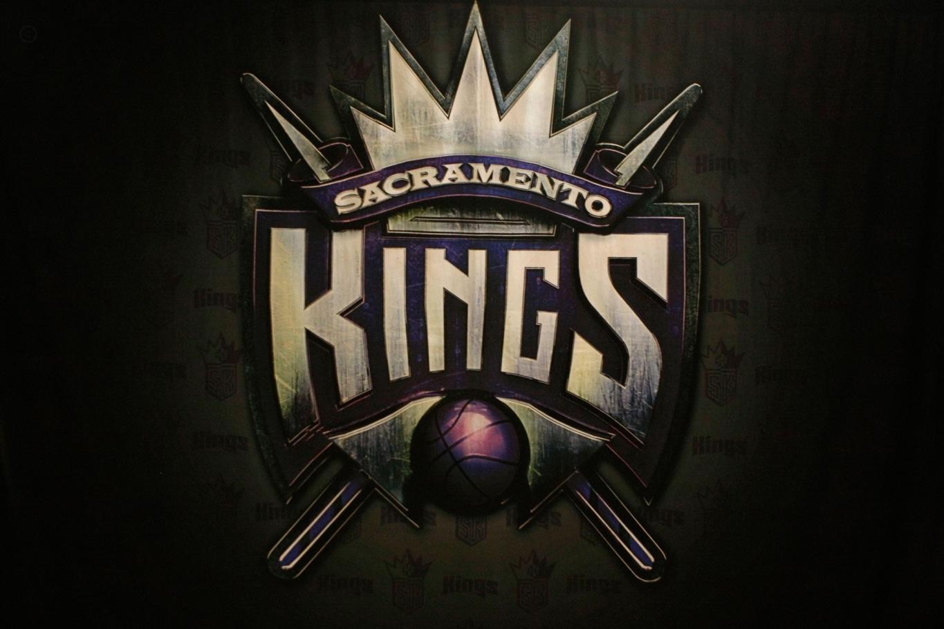 Hình nền HD 1365x910 Kings Logo