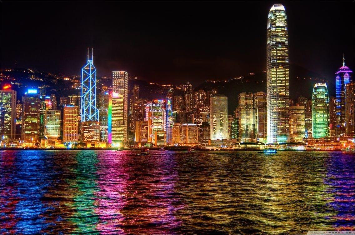 1136x752 A Symphony of Lights Hong Kong