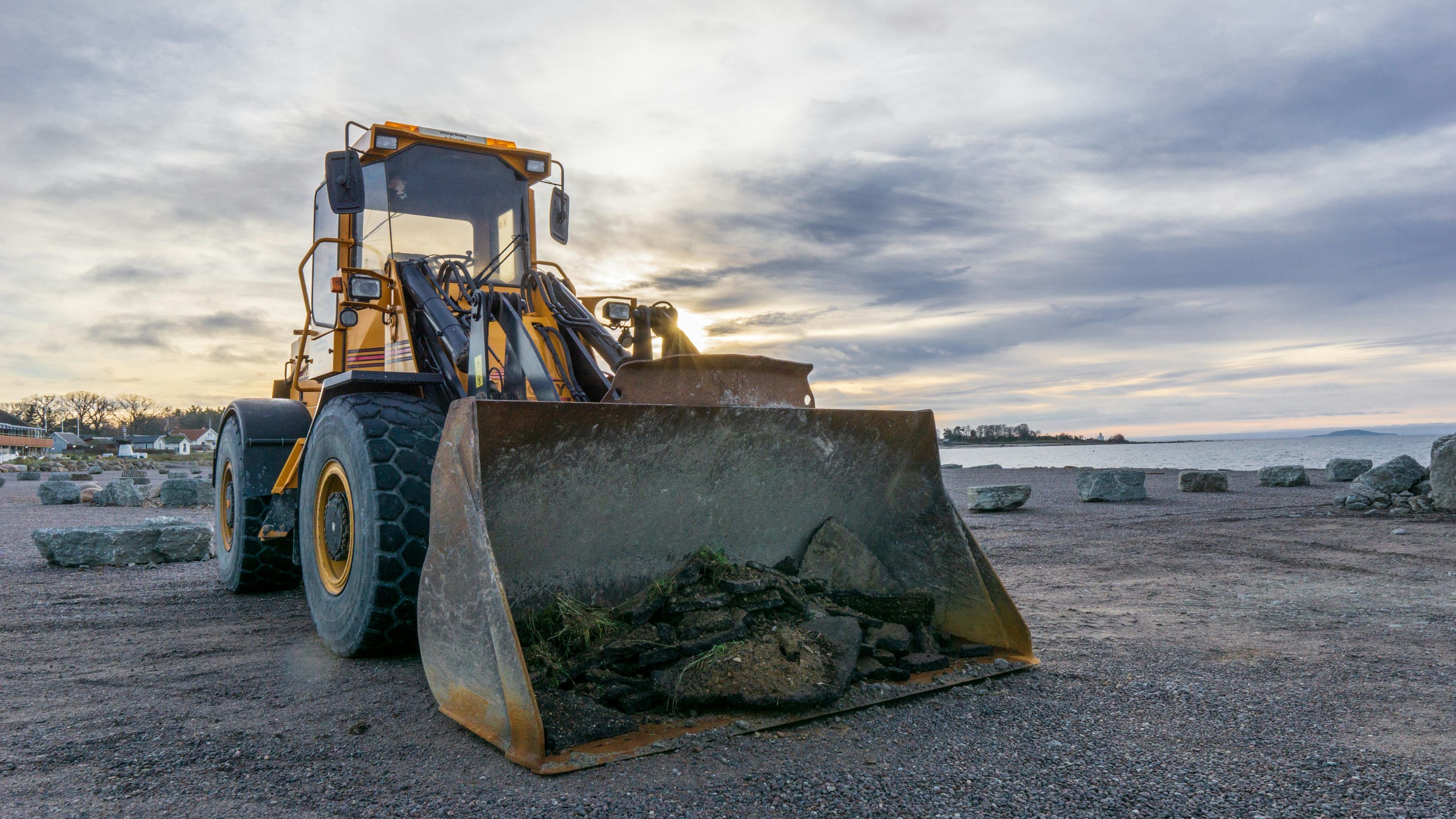 3000x1688 Wheel Loader Picture. Download Free Image