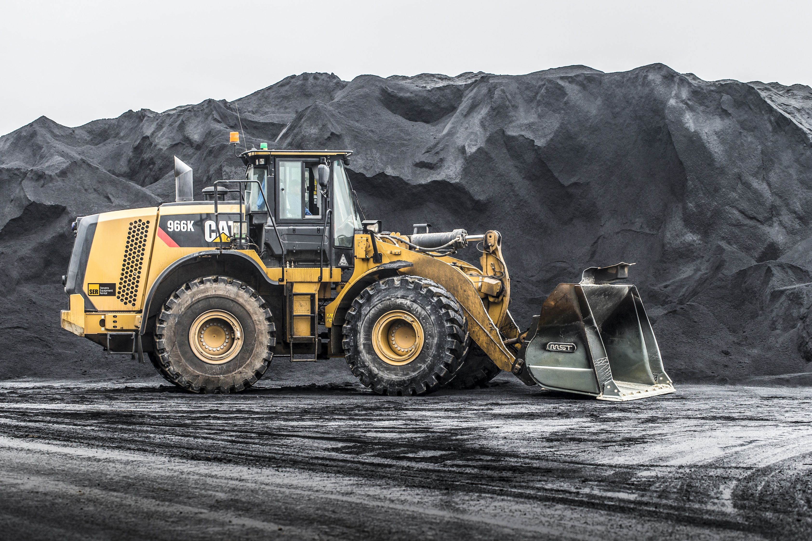 3370x2246 Desktop wallpaper: Caterpillar 966K, Vehicles, Wheel Loader 4K free download for PC. 900274