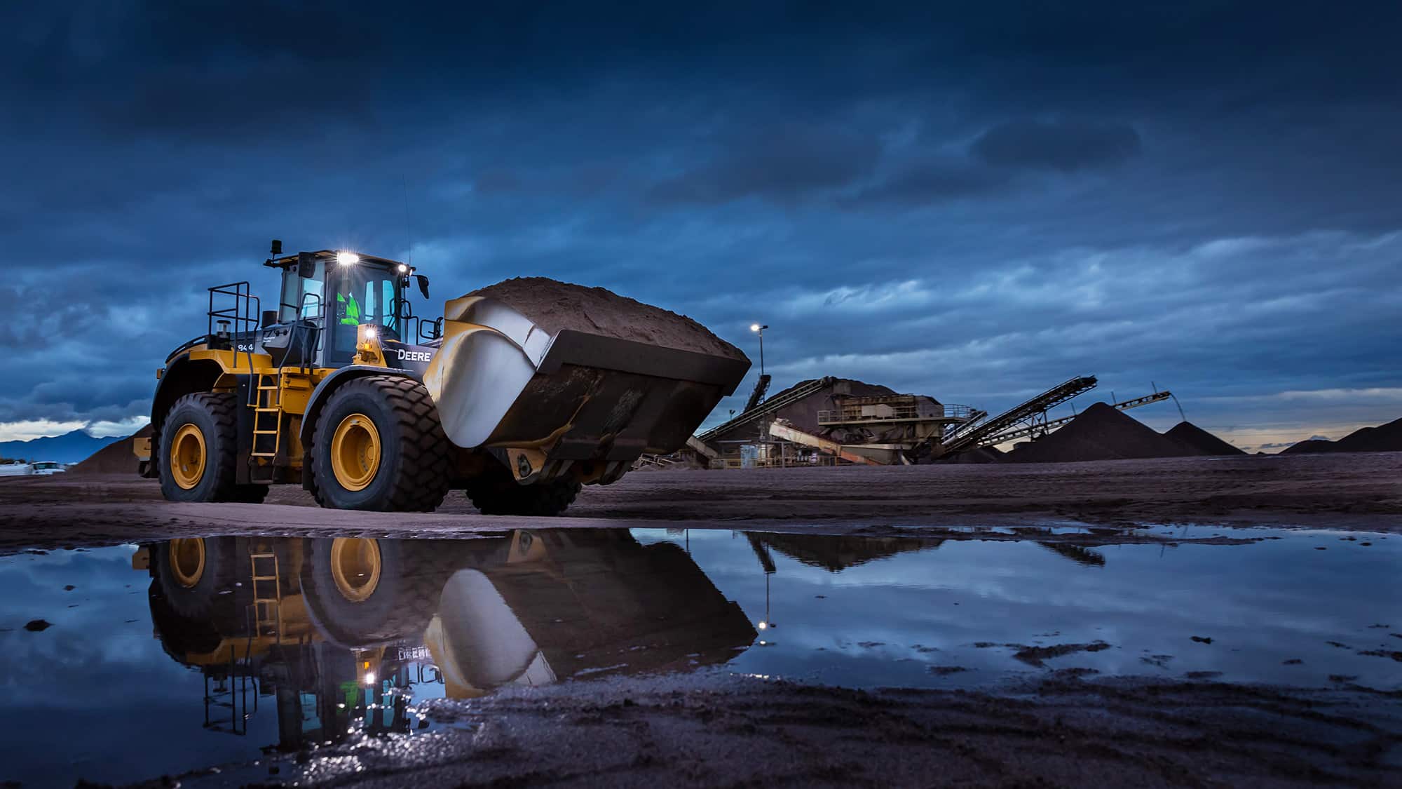 2000x1125 John Deere Rolls Out Powerful L Series Wheel Loaders