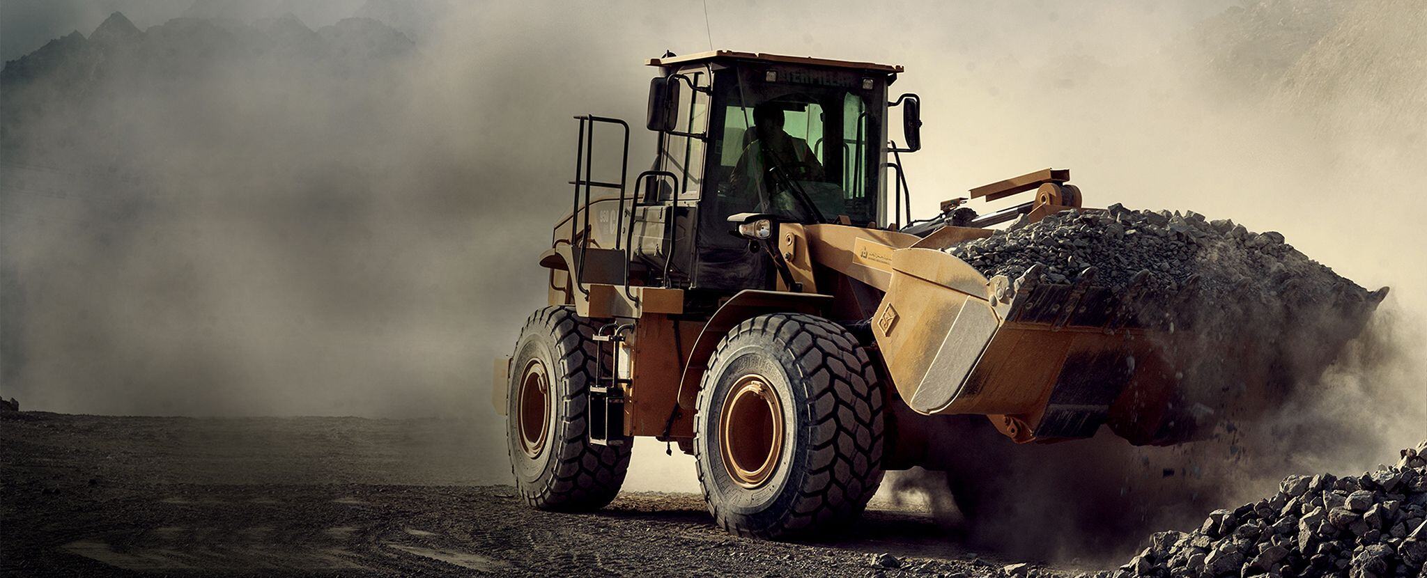 2048x830 Caterpillar 950 GC Wheel Loader Review