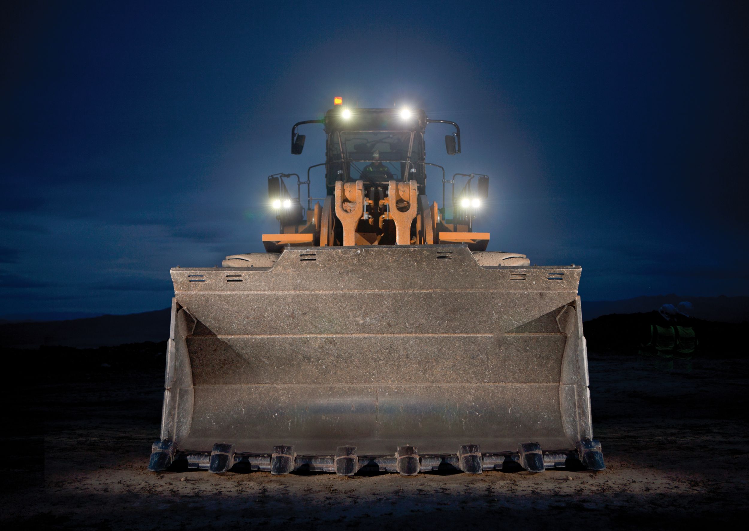 2500x1773 New 993 Wheel Loader in OK & TX