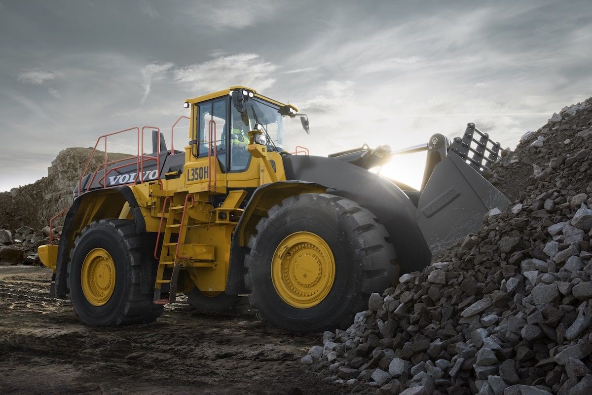 1200x800 The evolution of excellence: Volvo's new L350H2
