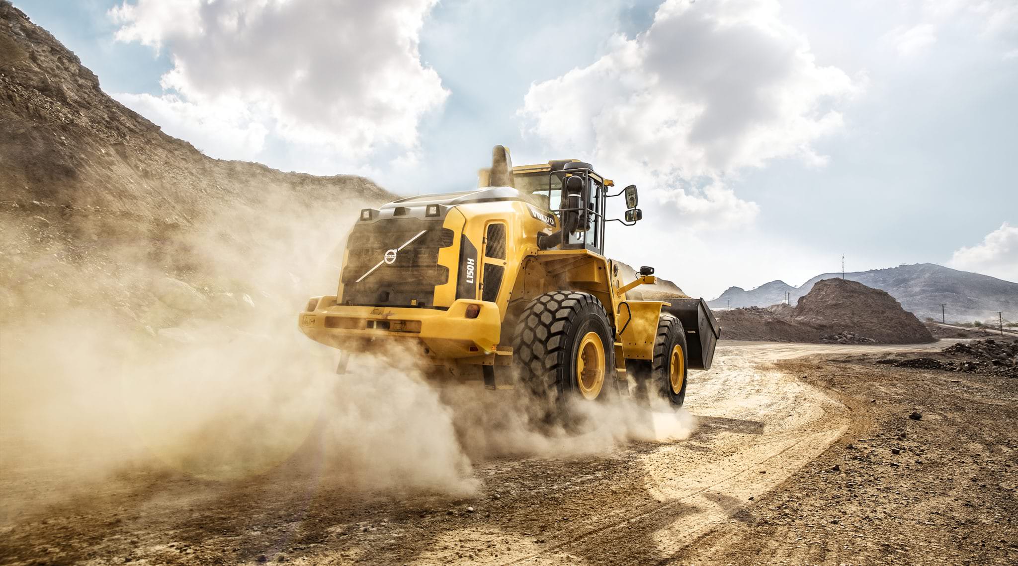 2048x1140 How to Choose the Right Wheel Loader for Your Jobsite