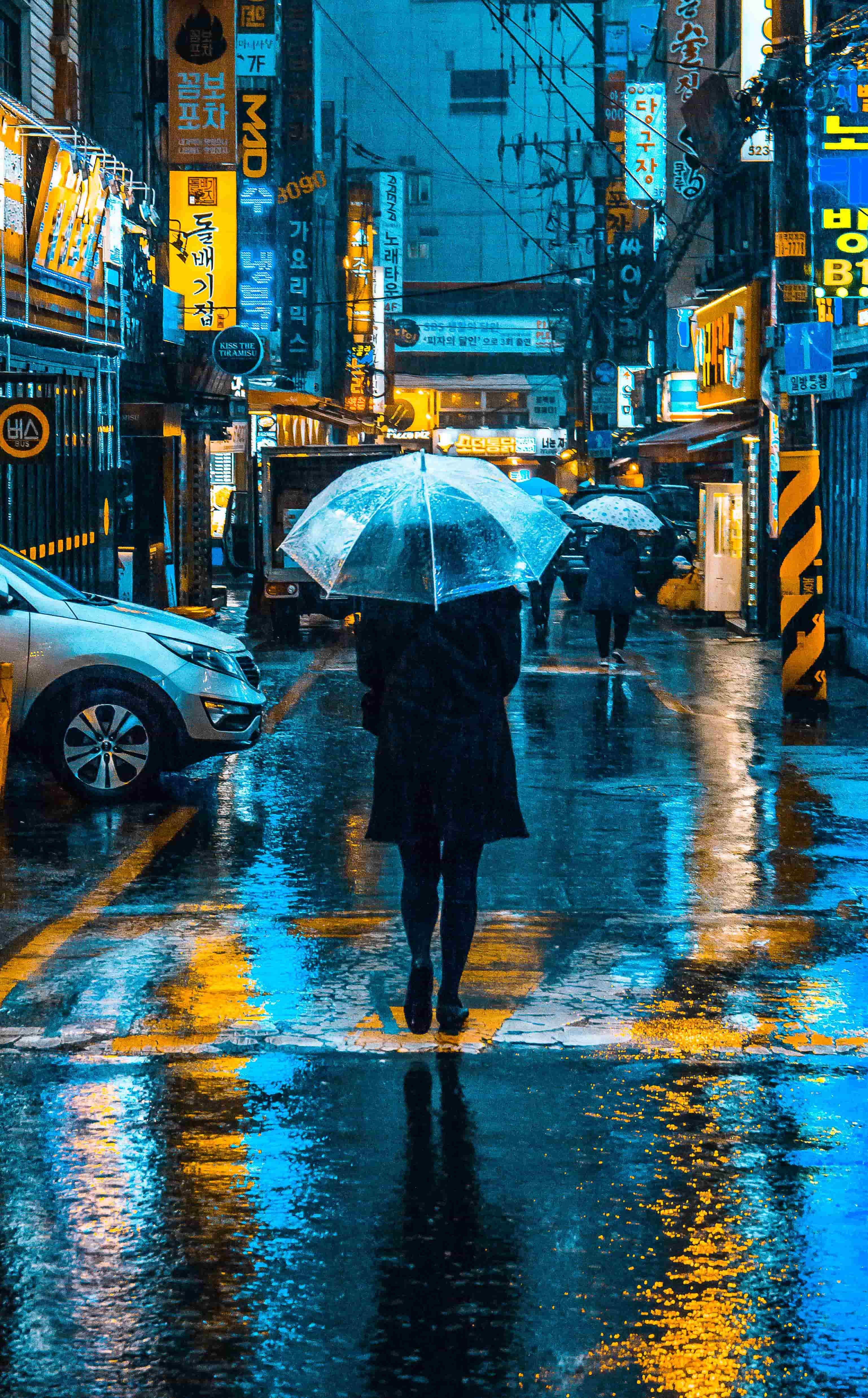 3075x4948 Steve Roe Captures Futuristic Neon Tone Image In The Heart Of Korea. The Fox Magazine