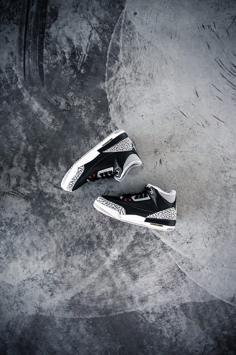 800x1200 Sneakers, shoes, texture, HD phone wallpaper