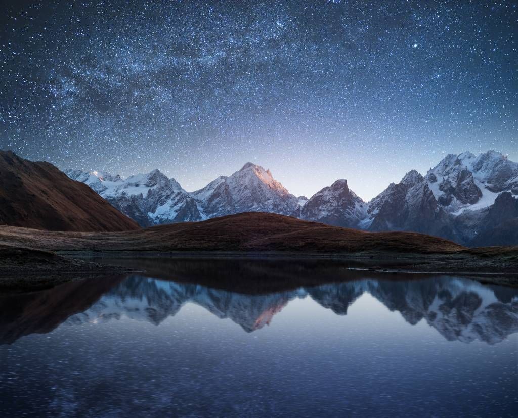 1024x827 Wallpaper Mural with snow at night