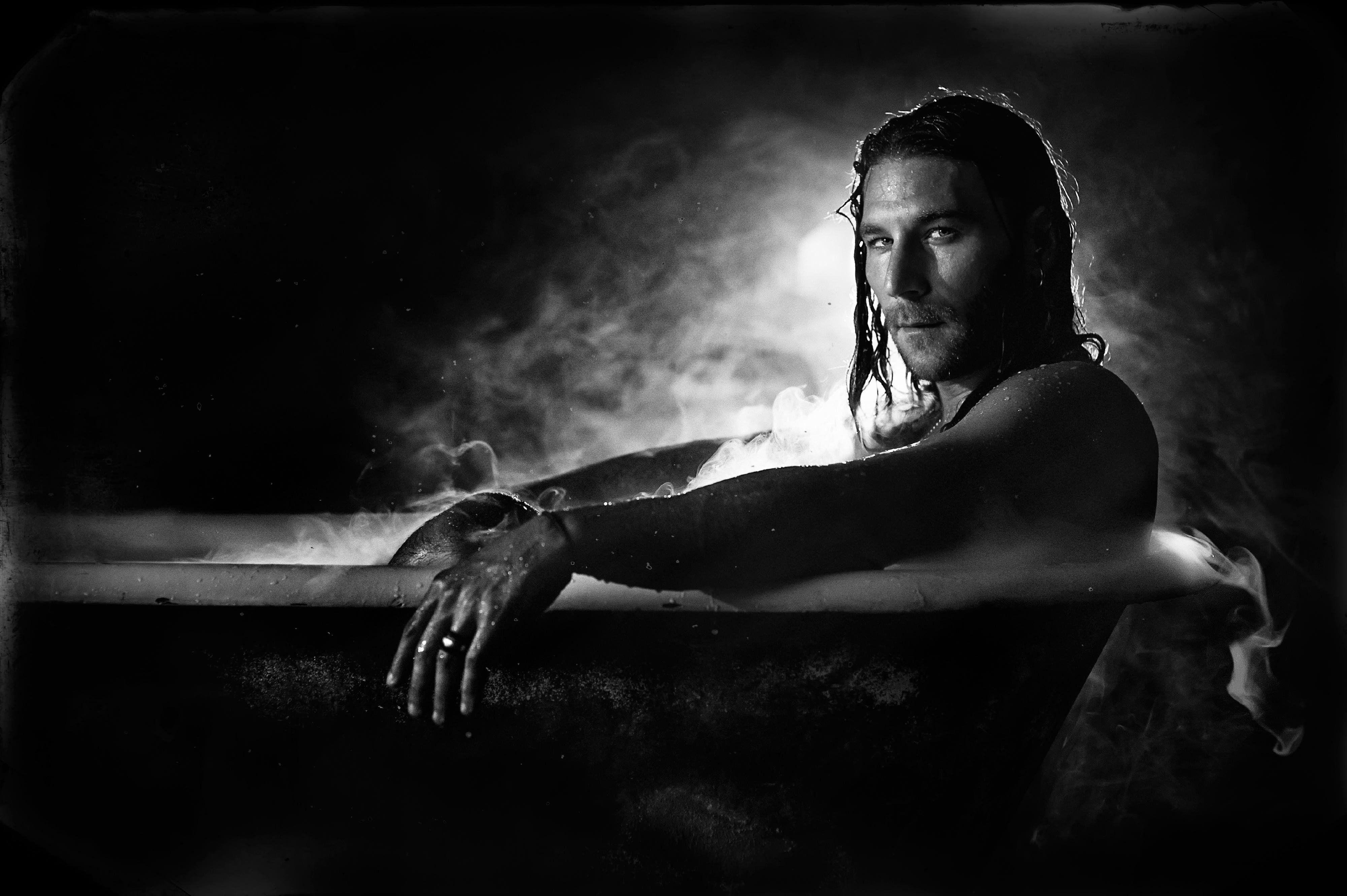 4000x2661 bath, Black Sails, Black hair, Long hair HD Wallpaper / Desktop
