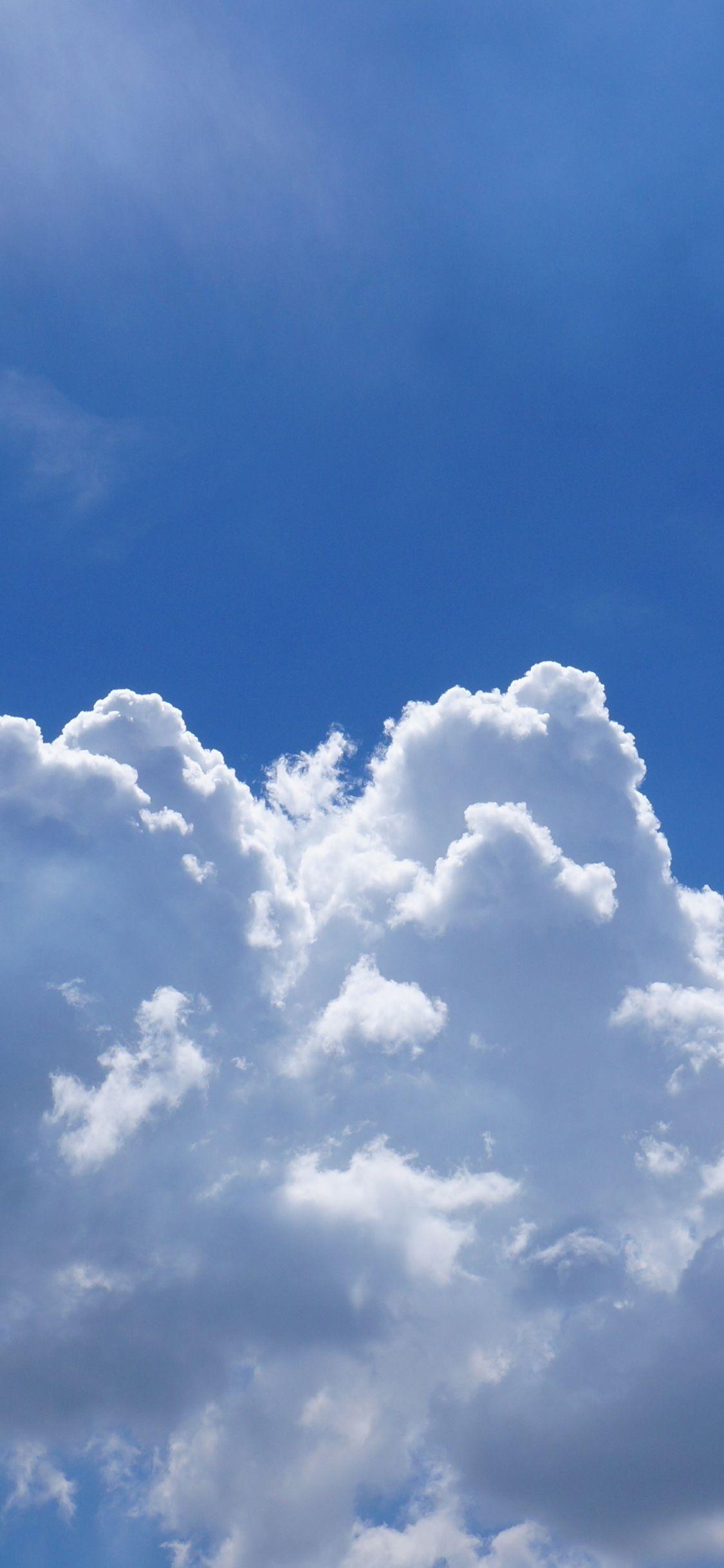 1125x2436 Download 1125x2436 wallpaper blue sky, clouds, iphone x 1125x2436