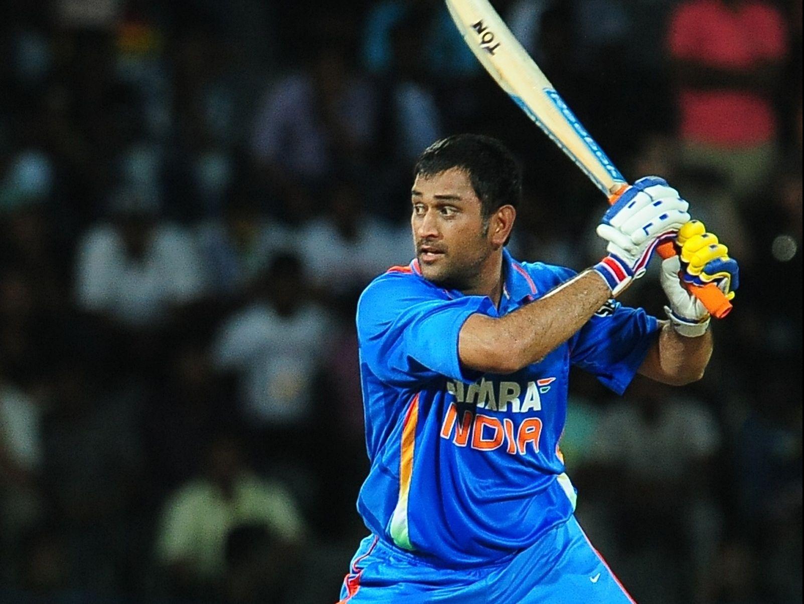 Ms dhoni Wallpapers Download | MobCup