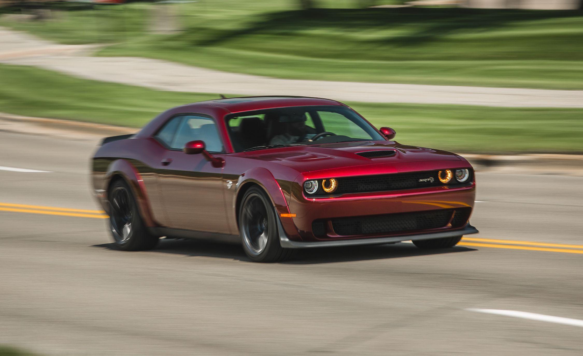 2250x1375 Dodge Challenger SRT Hellcat Widebody Wallpaper HD