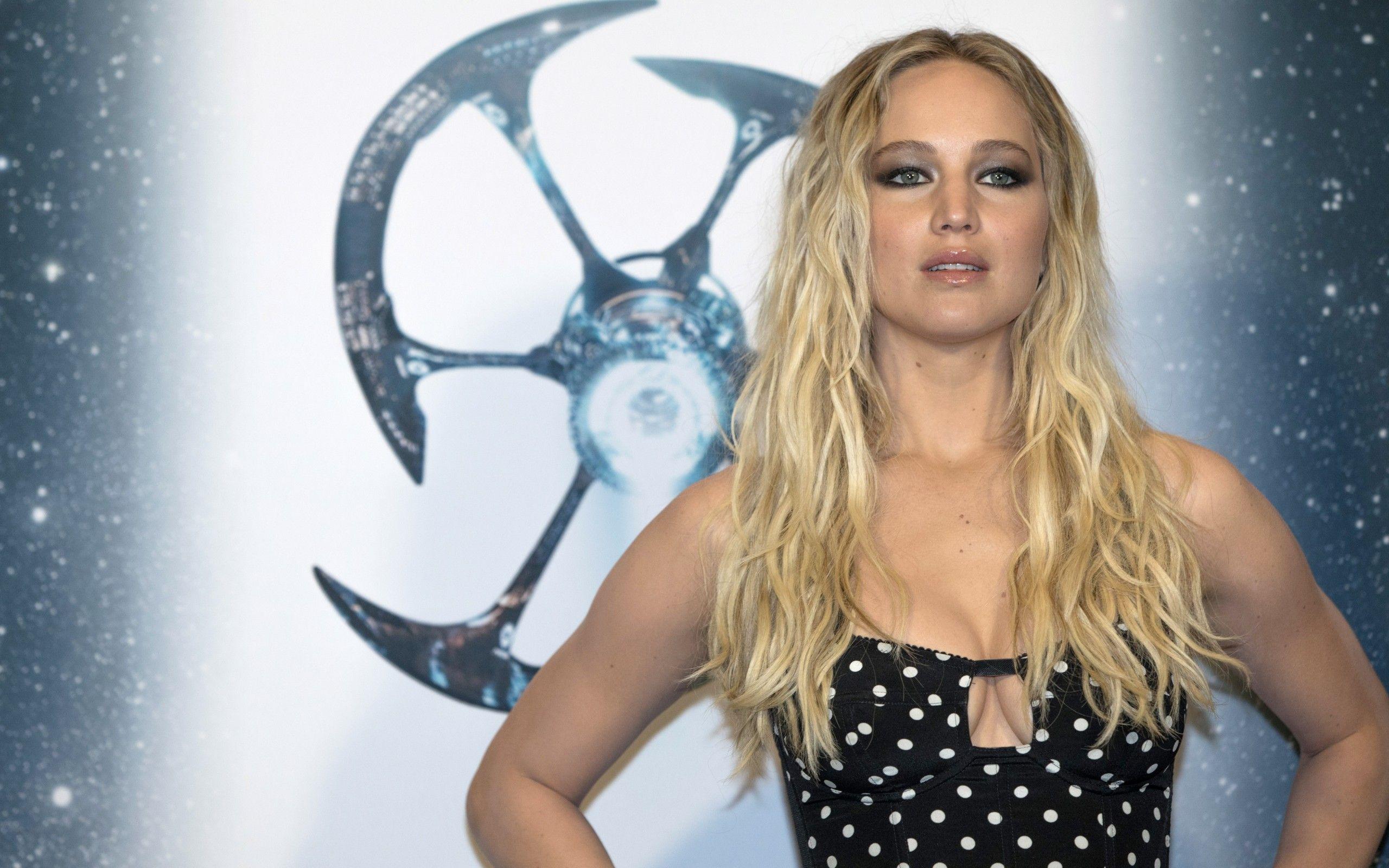 2560x1600 Jennifer Lawrence Passengers 2560x1600 Hot