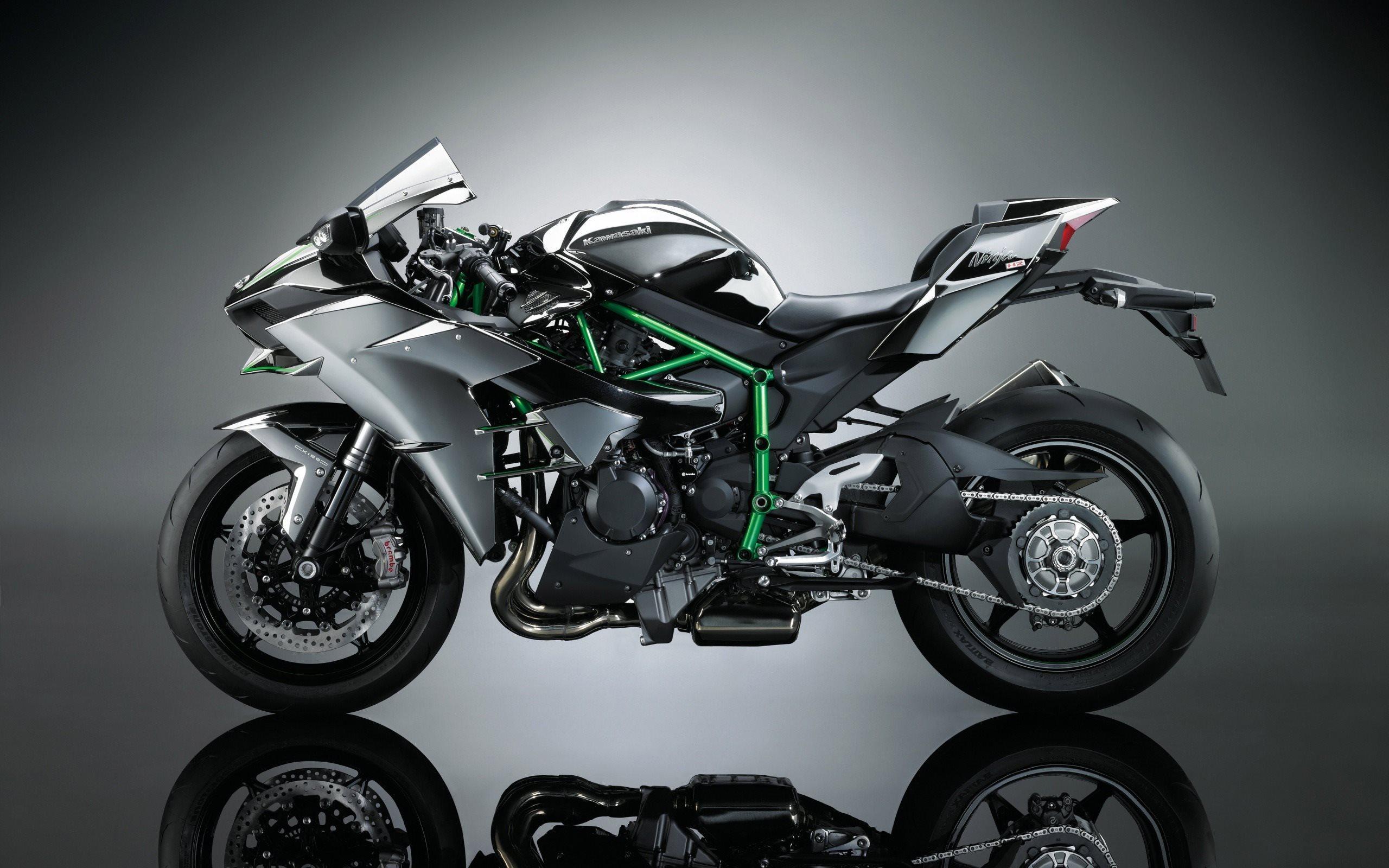 2560x1600 Cool Motorcycle Wallpaper