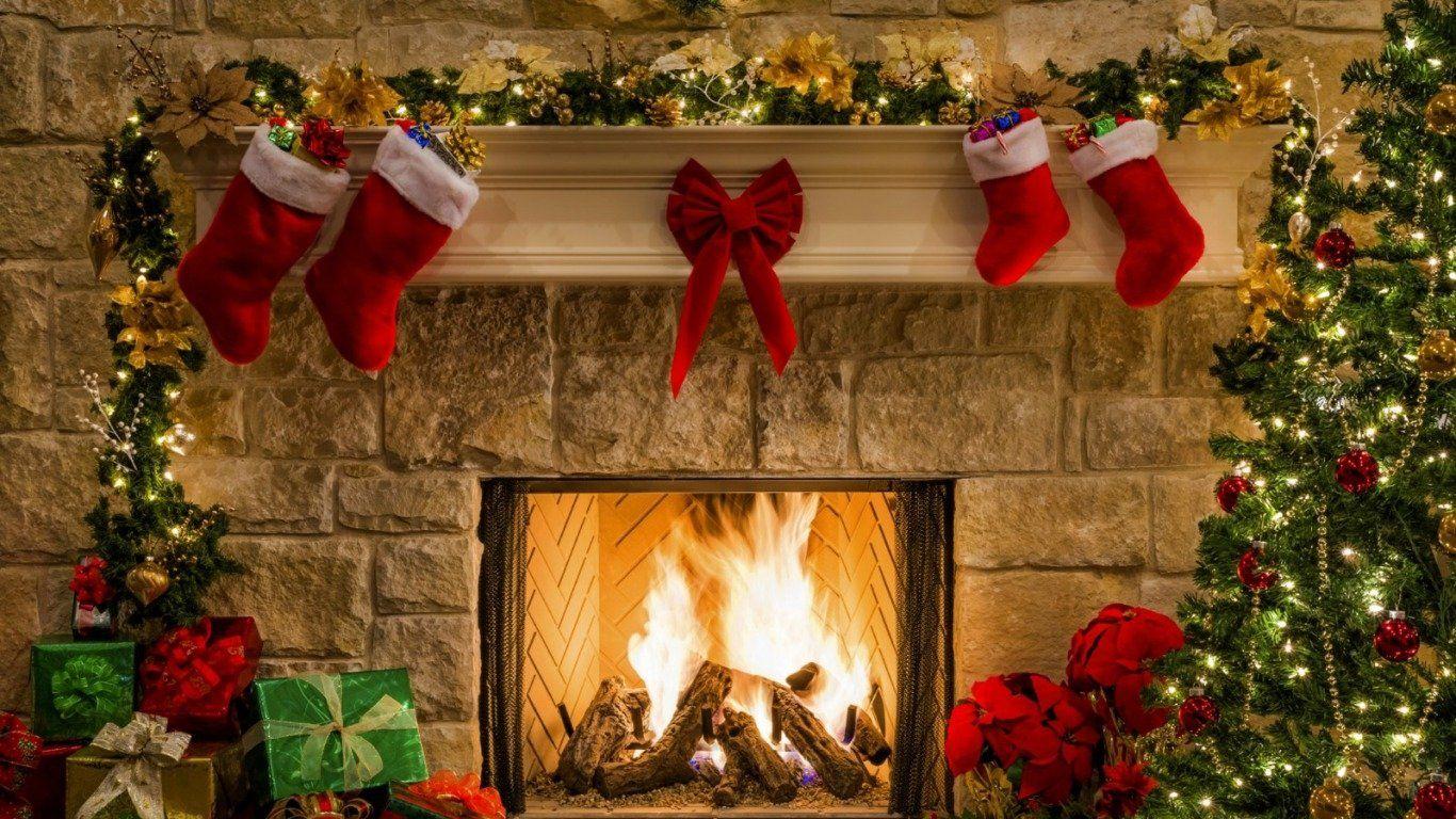 1366x768 Christmas Wallpaper and Background Imagex768