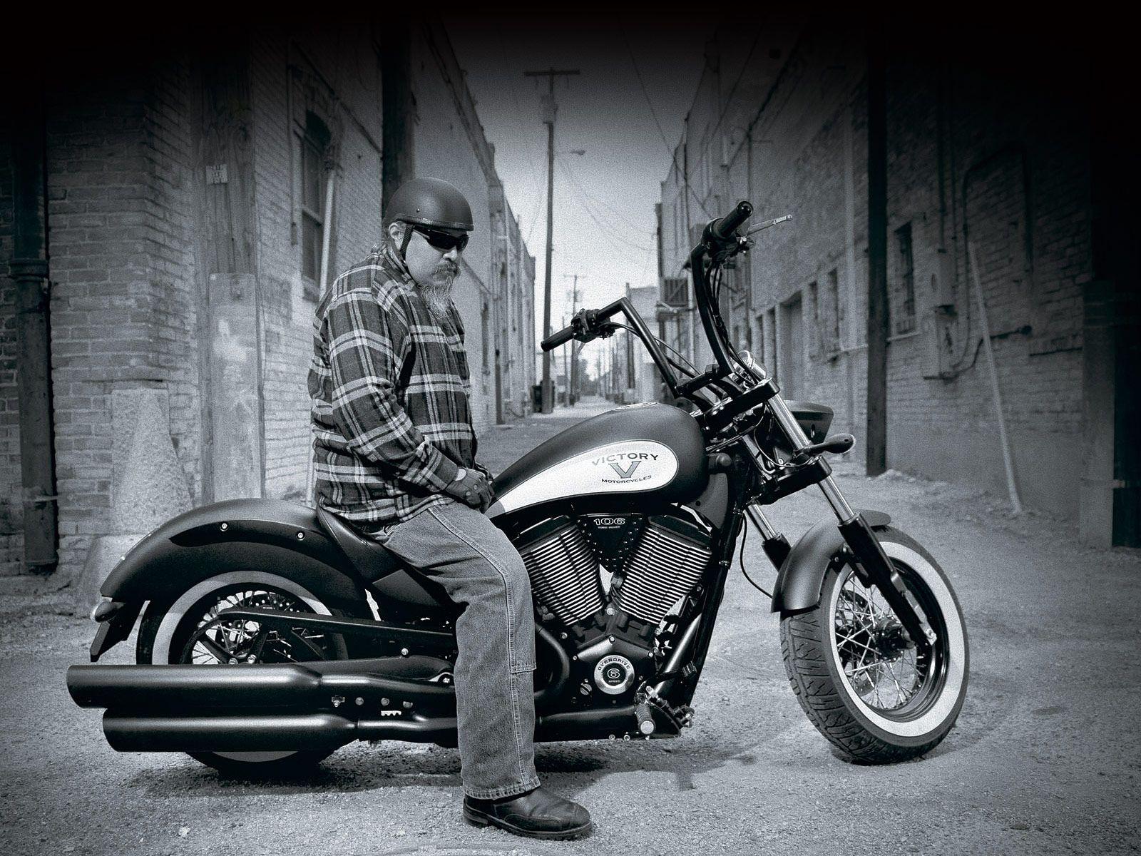 1600x1200 VICTORY High Ball Motorcycle Desktop Wallpaper