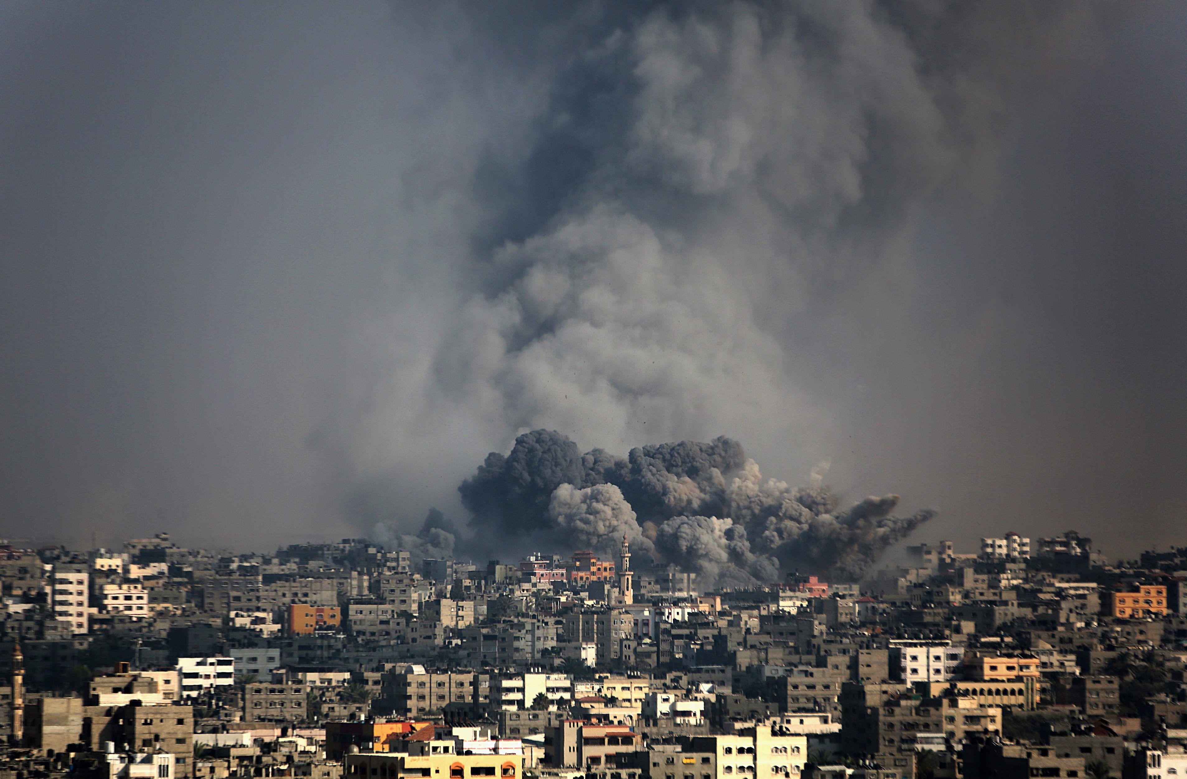 3814x2503 Gaza, Palestine, War, Smoke, Destruction, Clouds Wallpaper HD