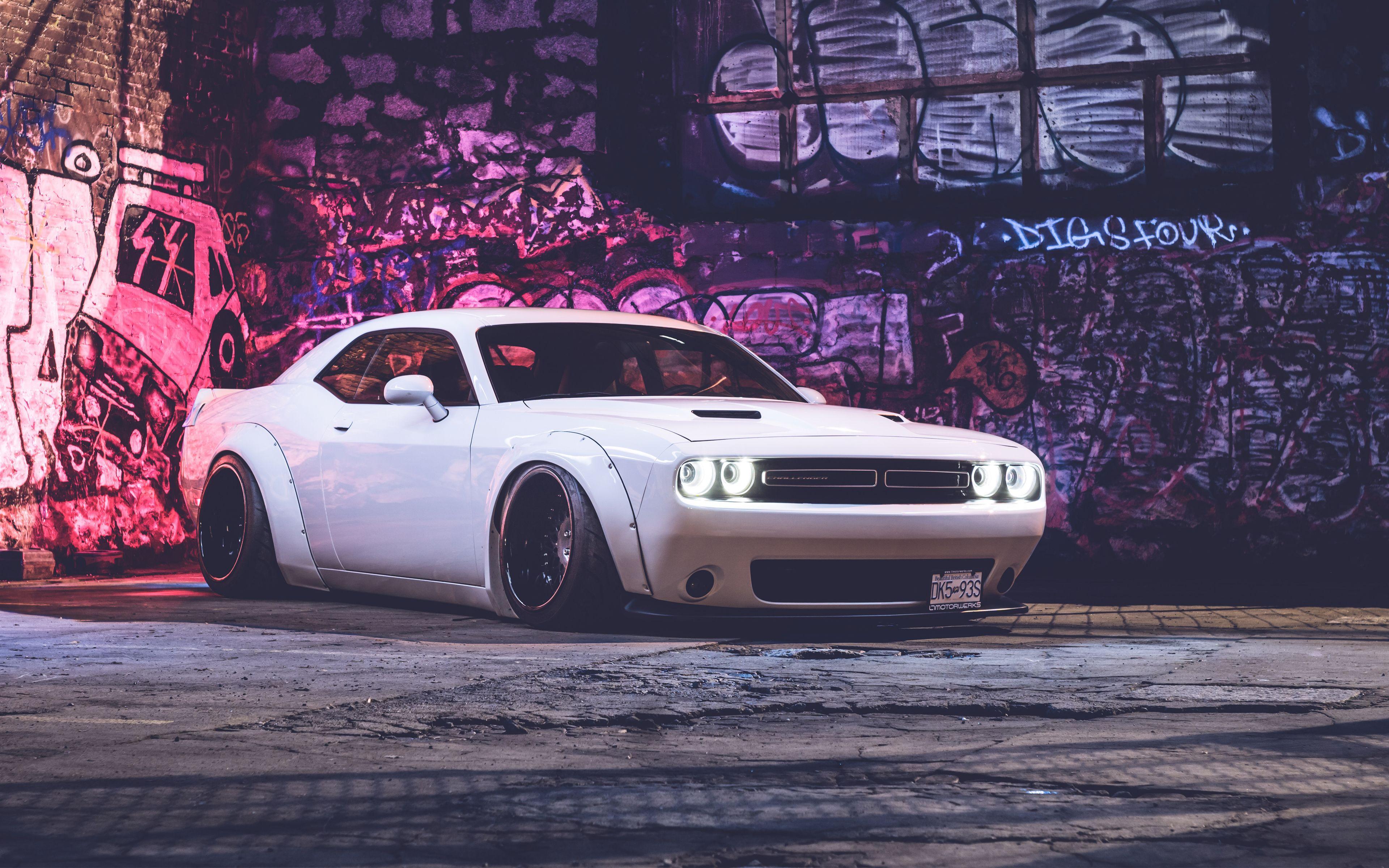 Dodge challenger white