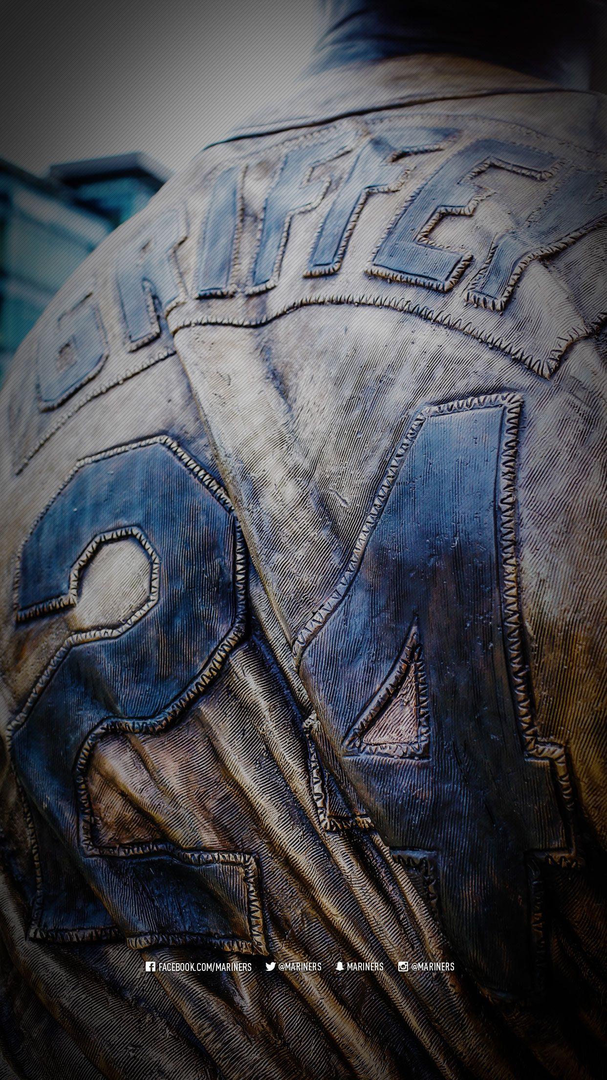 1242x2208 Mariners Players Wallpaper