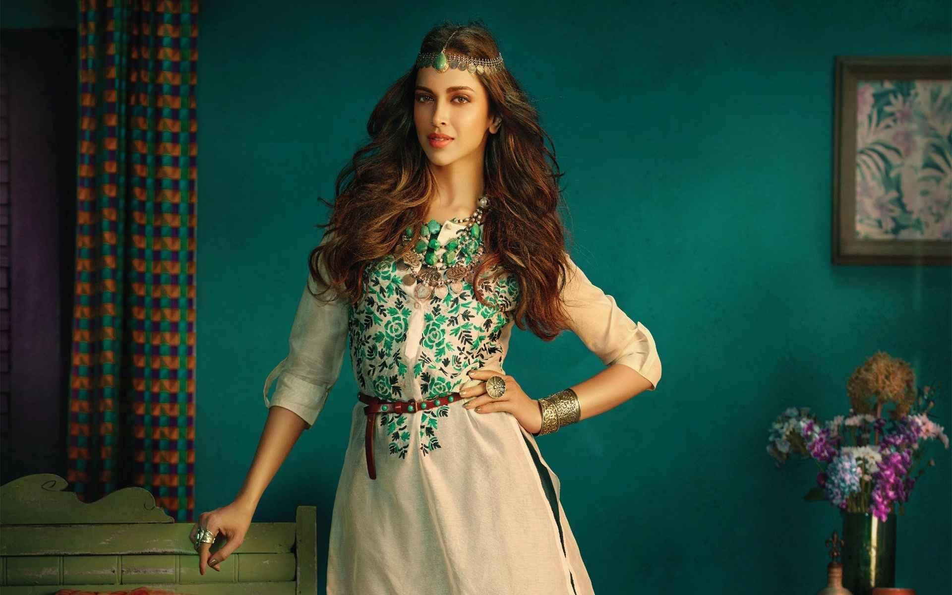 1920x1200 Deepika Dans Bajirao Mastani Wallpaper. HD Fonds d'écran. Deepika padukone wallpaper, Deepika padukone, Fashion