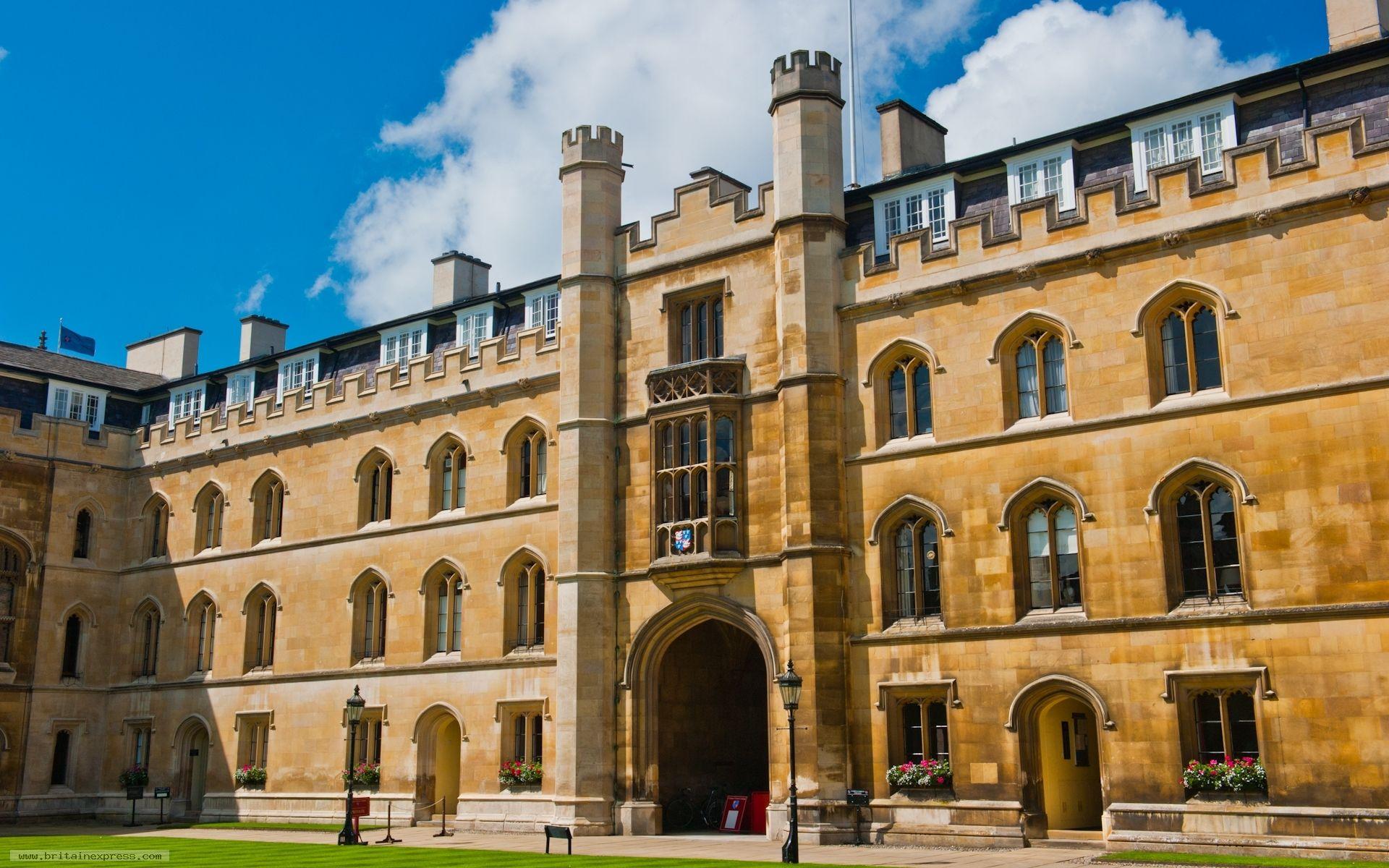 1920x1200 Photo of Corpus Christi College, New Court, Cambridge