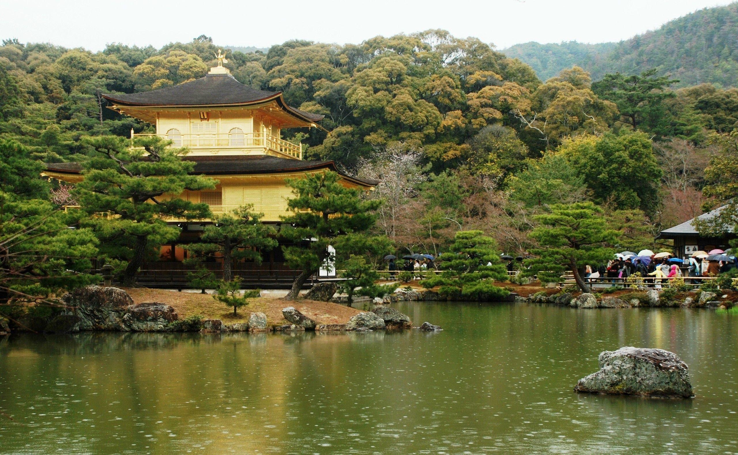 2560x1580 Kinkaku Ji (Temple Of The Golden Pavilion) Full HD Wallpaper