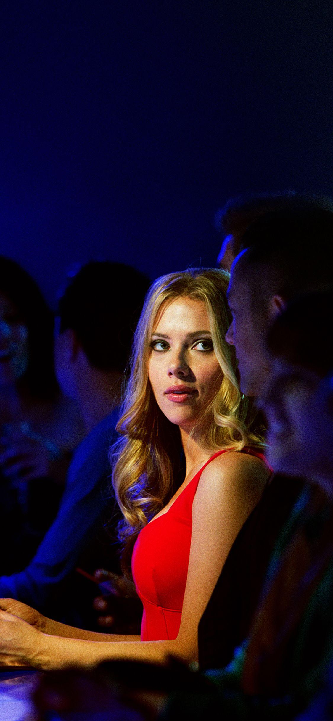 1125x2436 Scarlett Johansson Club