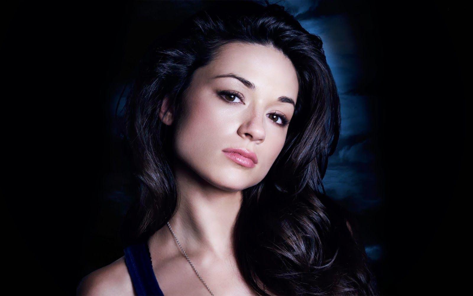 1600x1000 Beautiful HD Crystal Reed Wallpaper