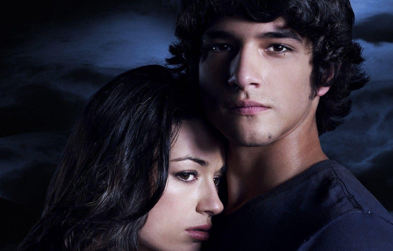 1332x850 Wallpaper actress, brunette, Crystal Reed, Crystal Reed, Tyler
