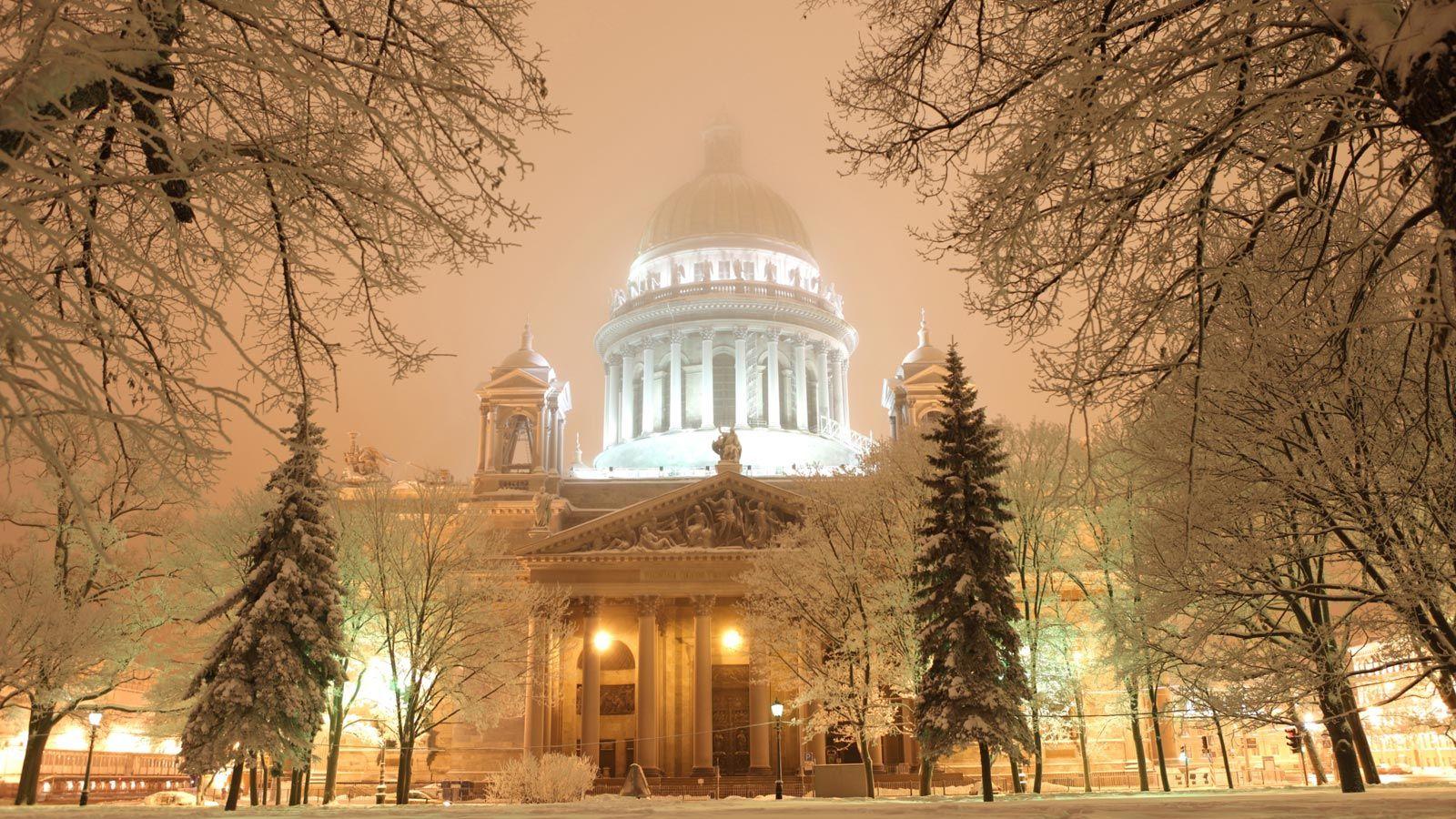 1600x900 How to Plan a Romantic White Christmas in St Petersburg