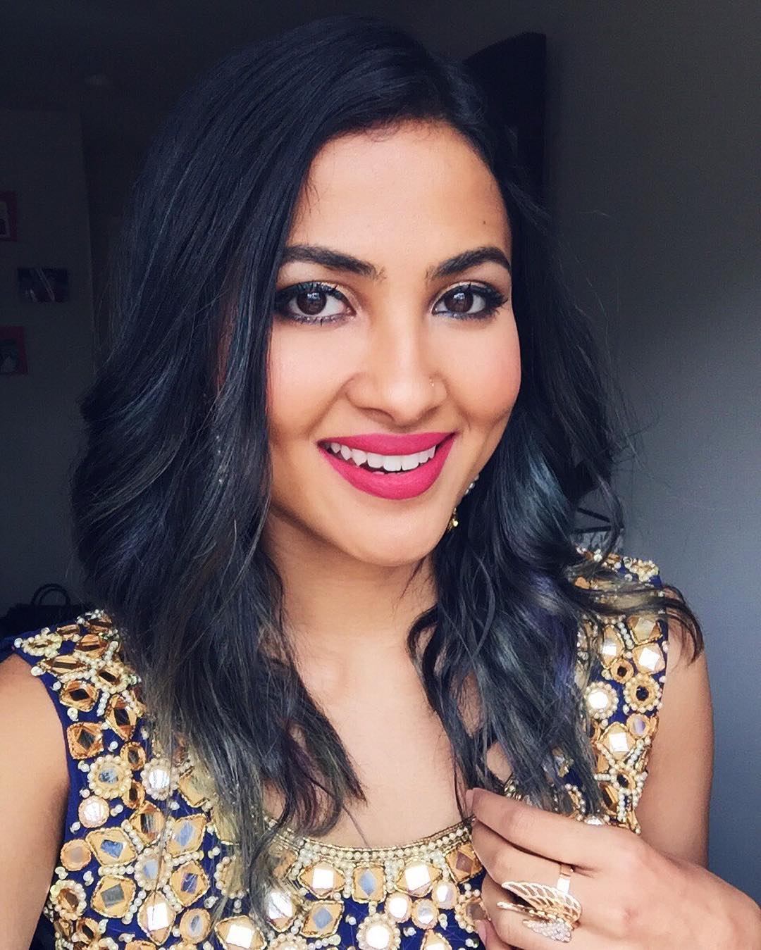 Vidya Vox Wallpapers - Top Free Vidya Vox Backgrounds - WallpaperAccess