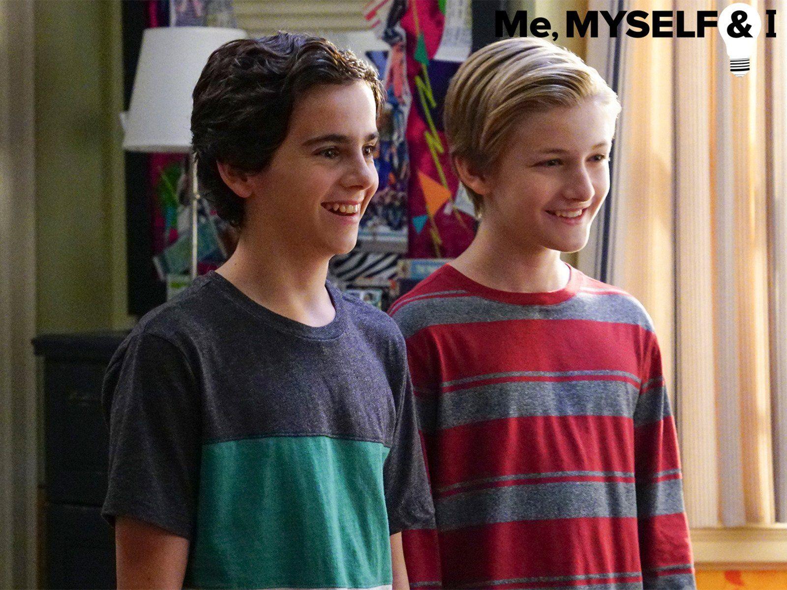 1600x1200 Me, Myself & I Season 1