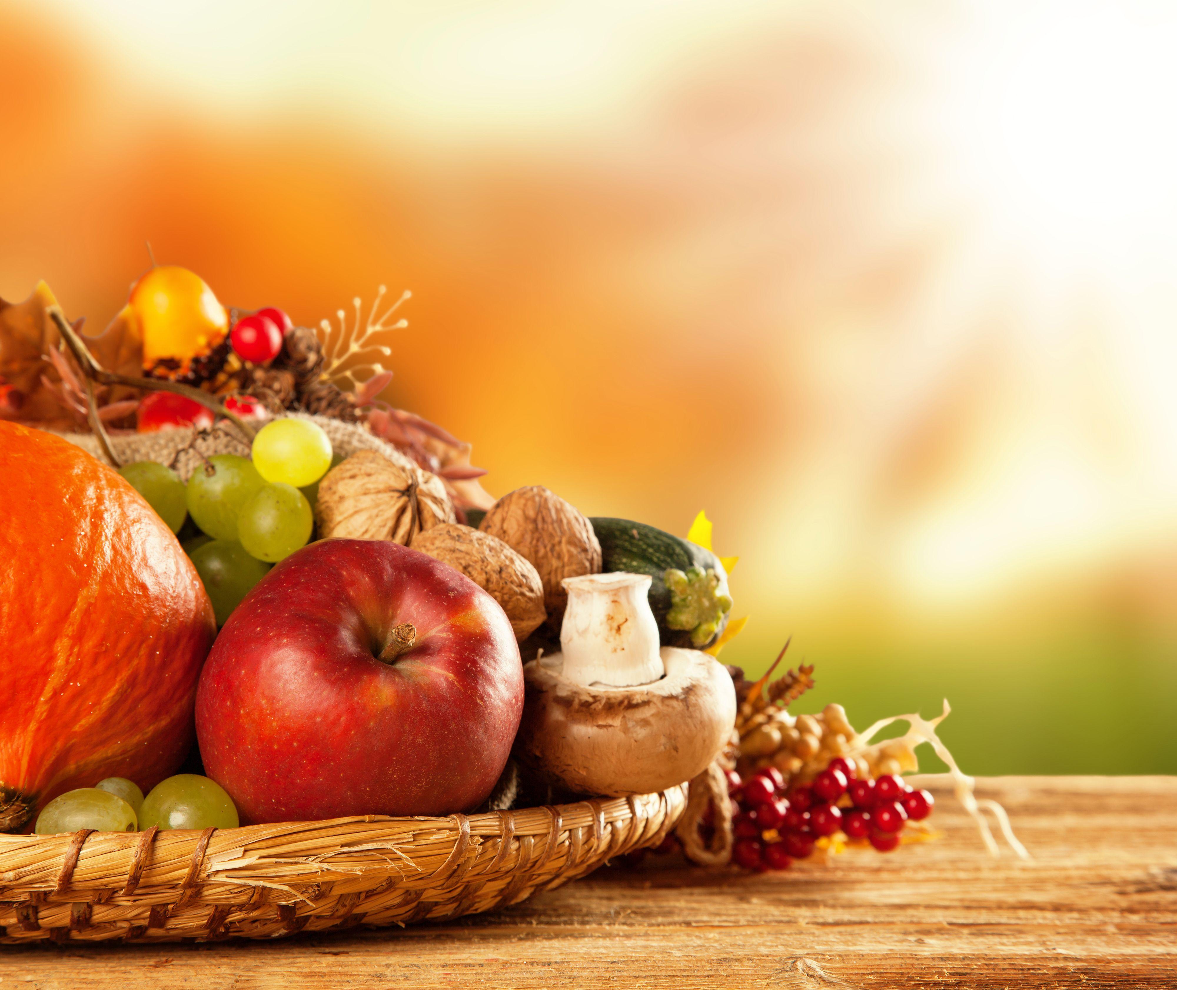 4000x3365 Autumn Fruits and Vegetables Background