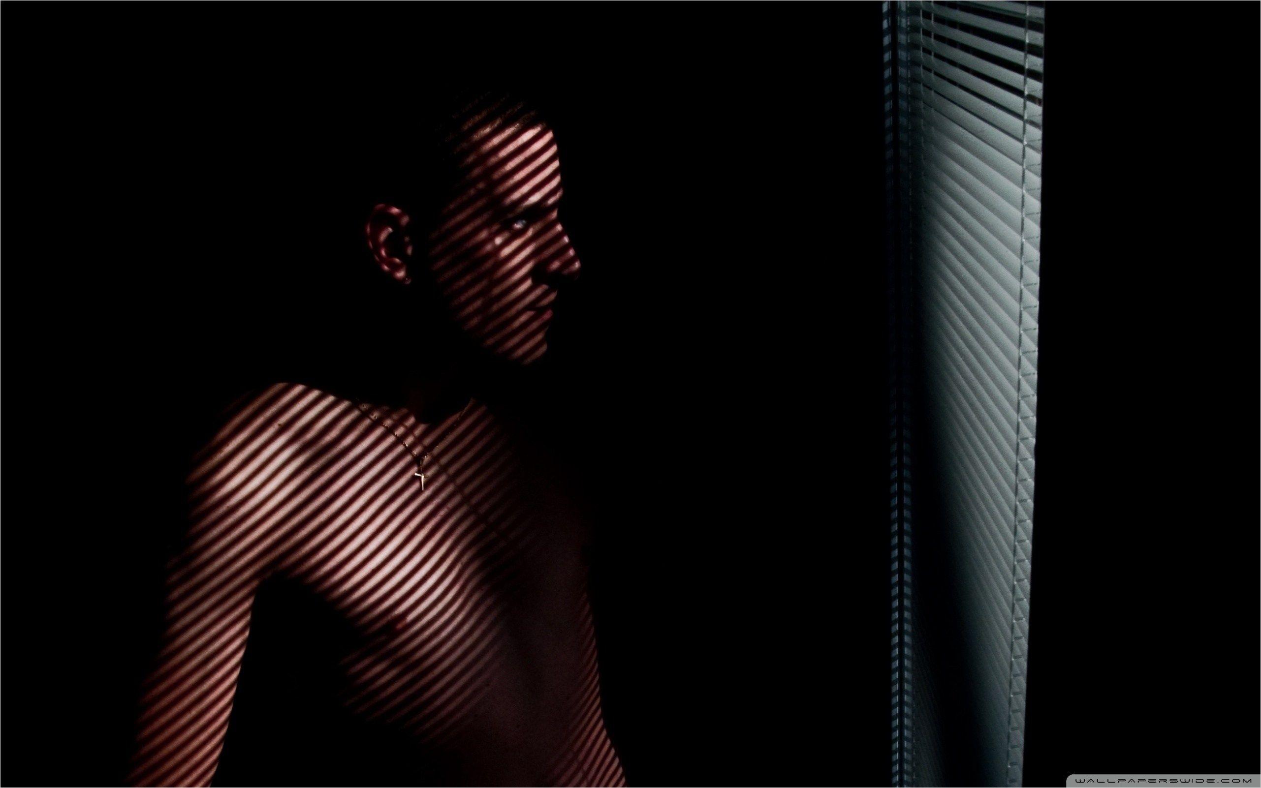 2562x1602 Shadows