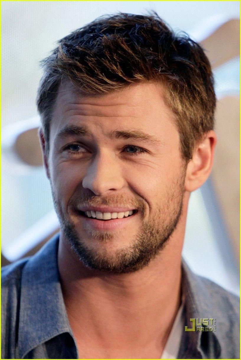 817x1222 Download Chris Hemsworth Super Hot Thor Series Super Hero HD