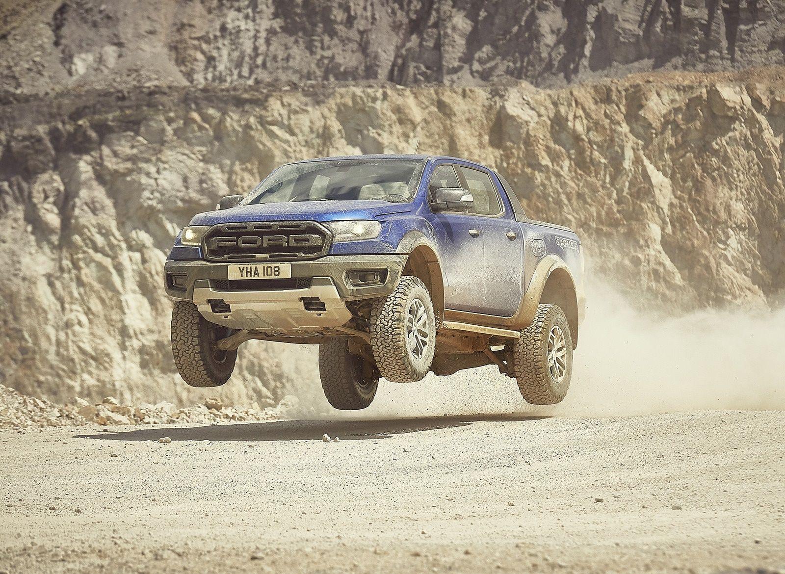 1600x1170 Ford Ranger Raptor Off Road Wallpaper (170)