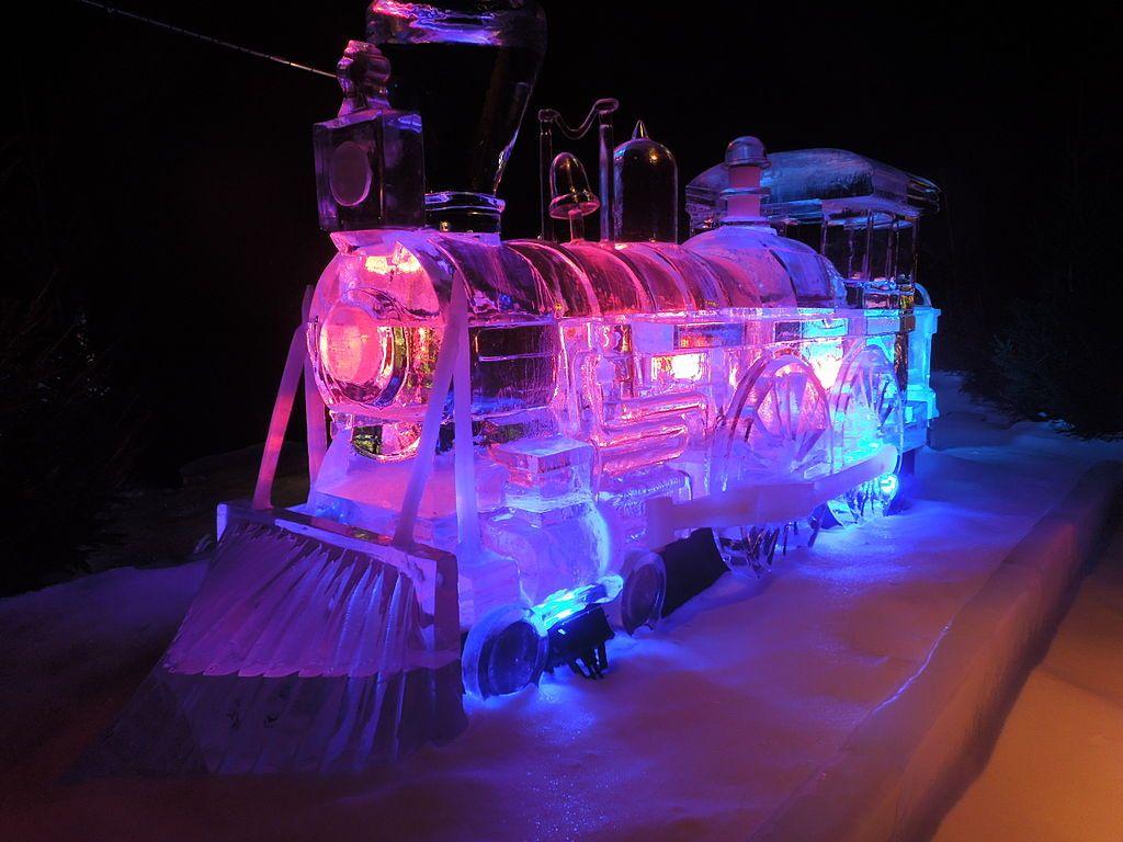 1024x768 Ice Sculpture