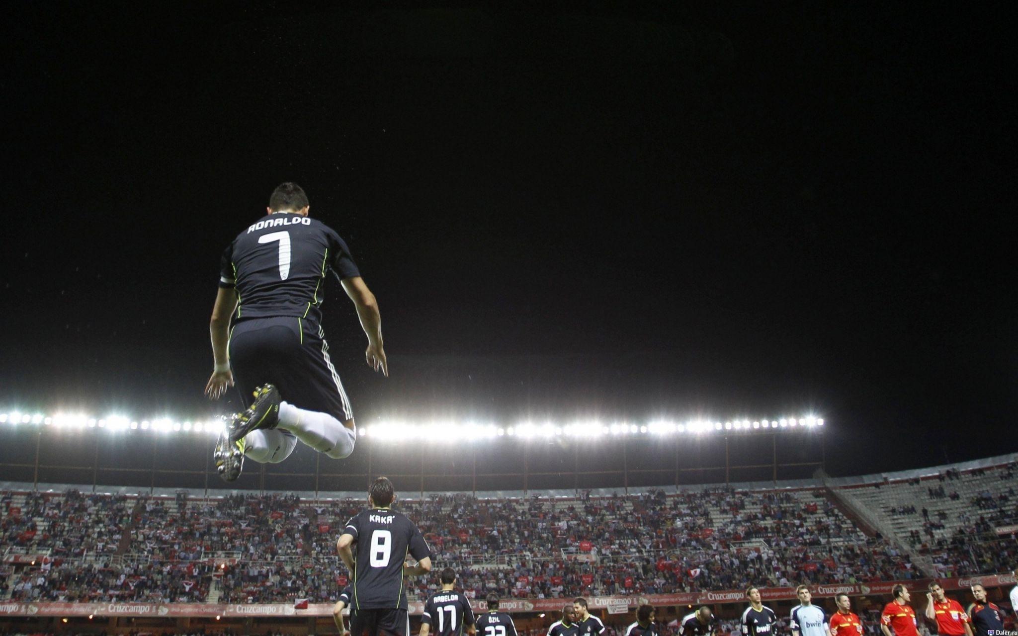 2048x1280 real madrid desktop wallpaper. Mocah.org HD Wallpaper