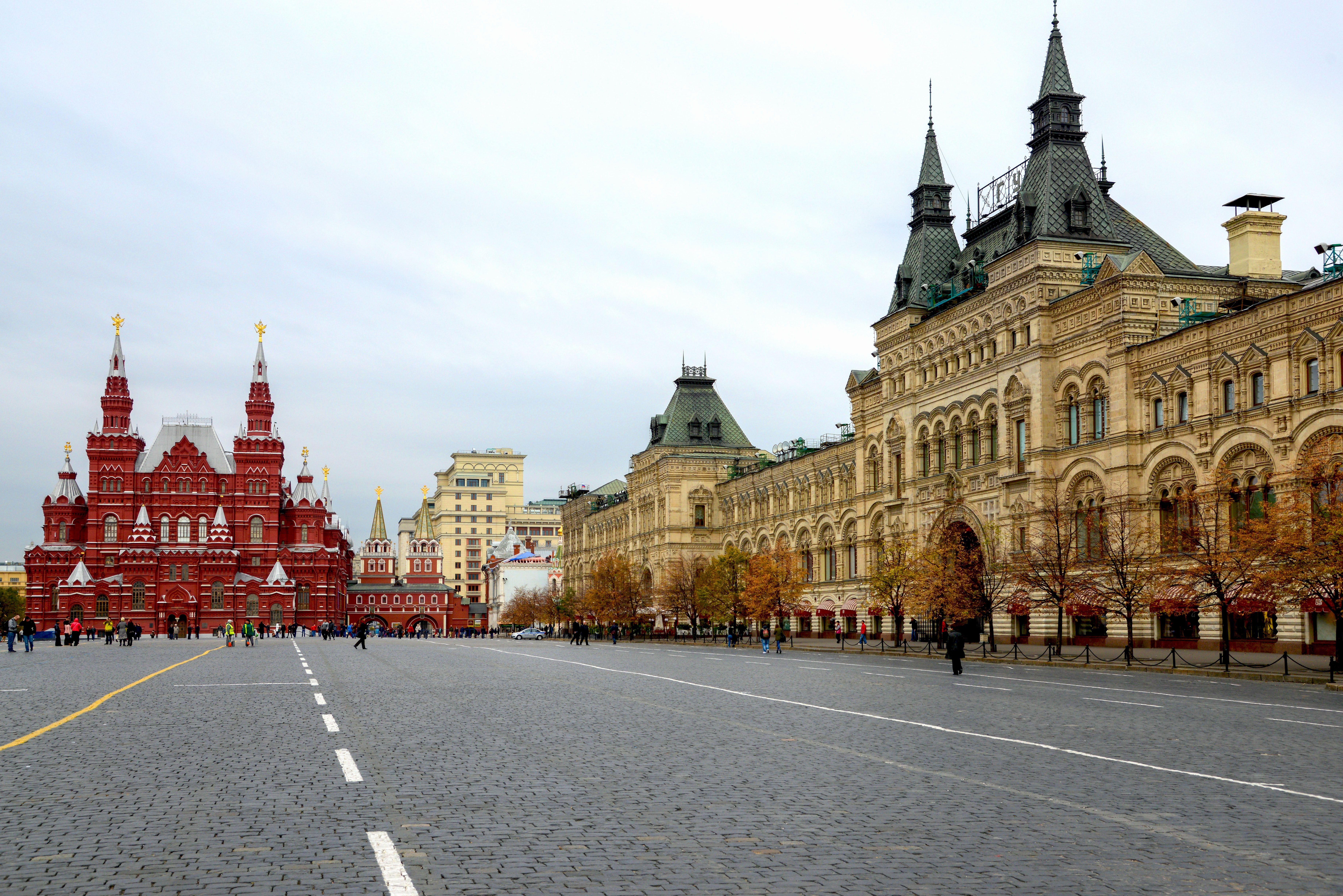 Red s. Исторический музей ГУМ красная площадь. Центр Москвы красная площадь. Дворец на красной площади в Москве. Ред сквер Москва.