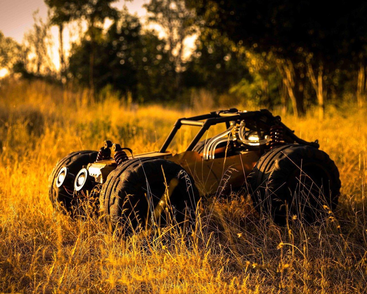 1280x1024 PUBG Car Wallpaper