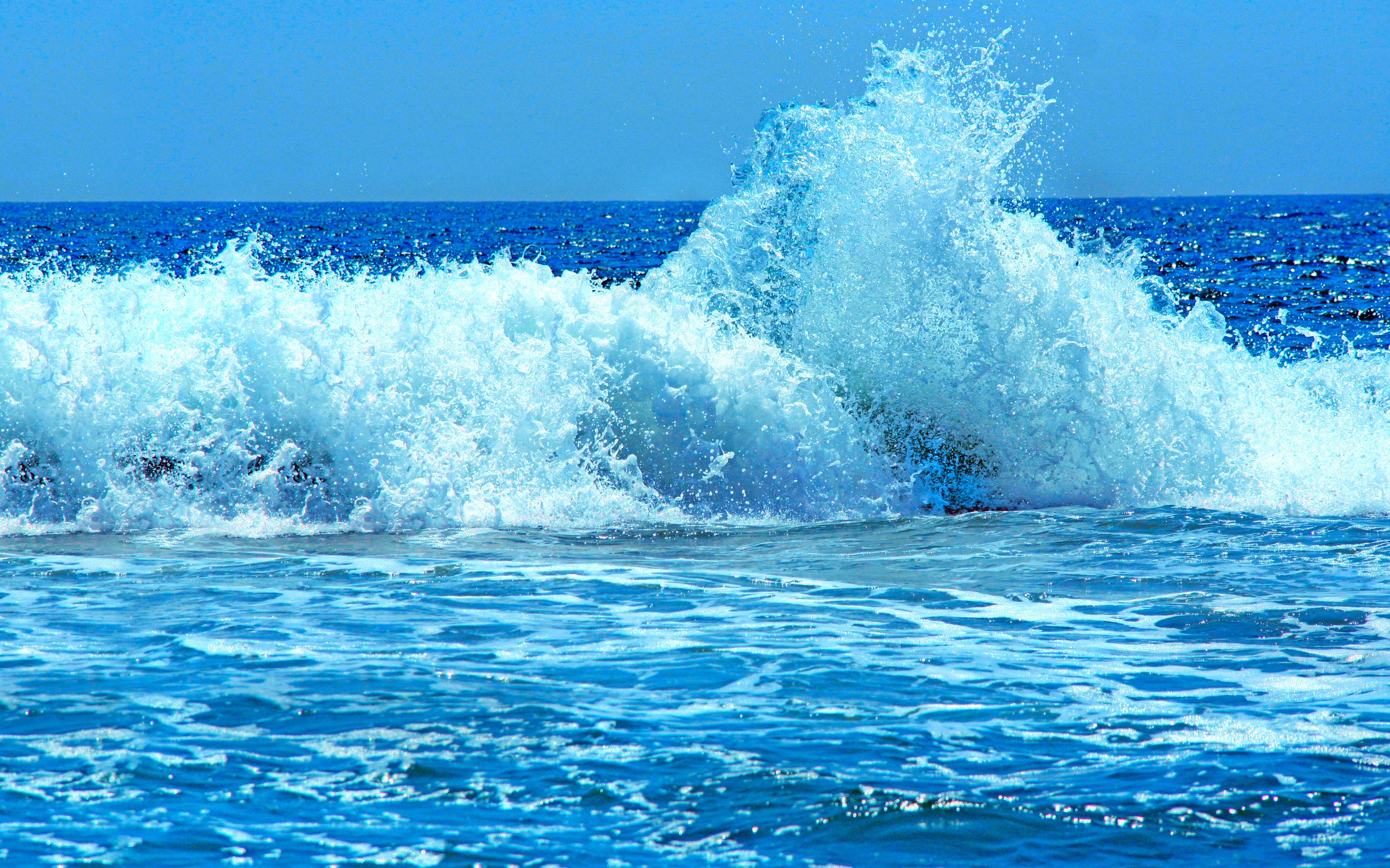 6933x4333 Sea Waves Wallpaper