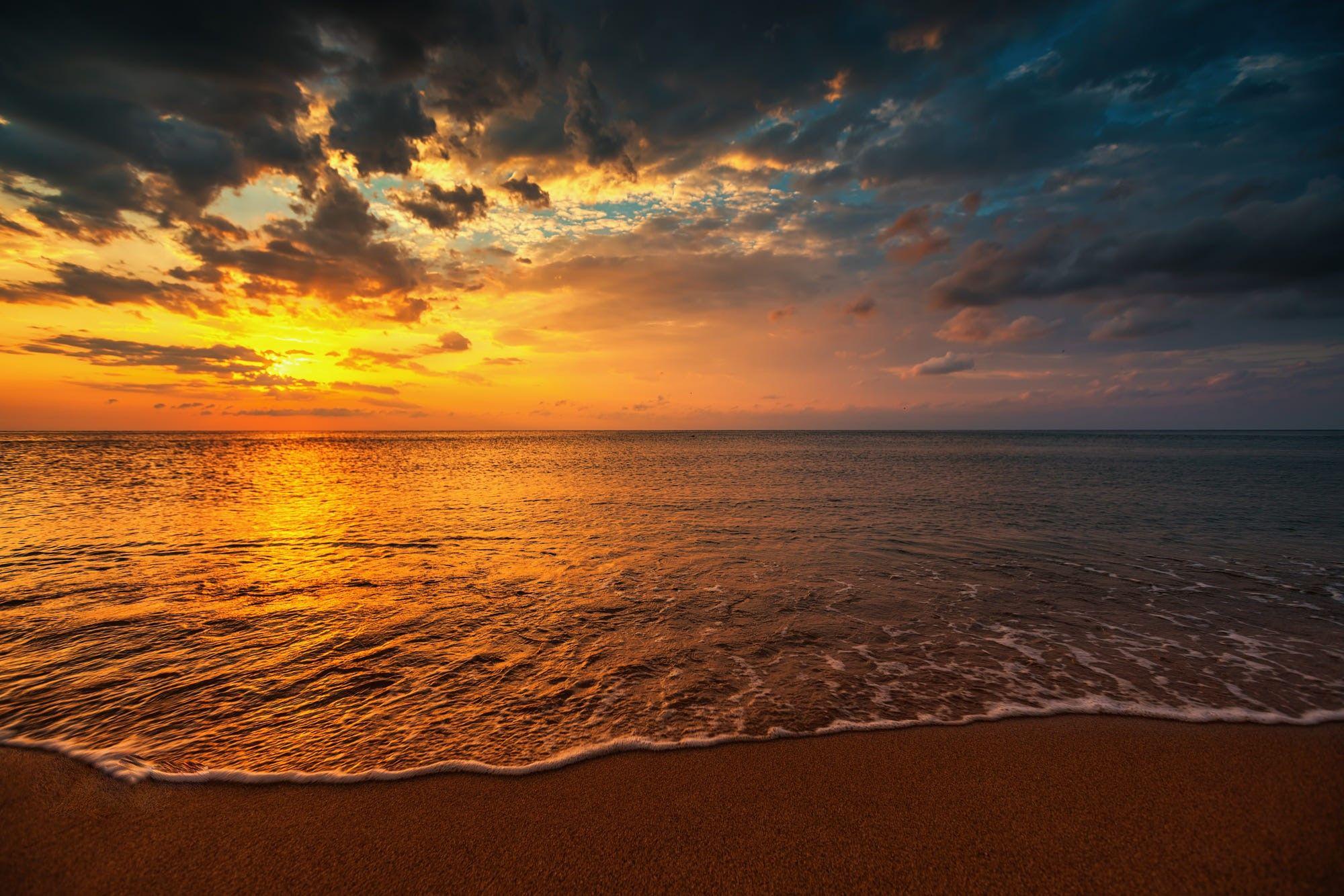 2000x1334 Ocean Sunset HD Wallpaper