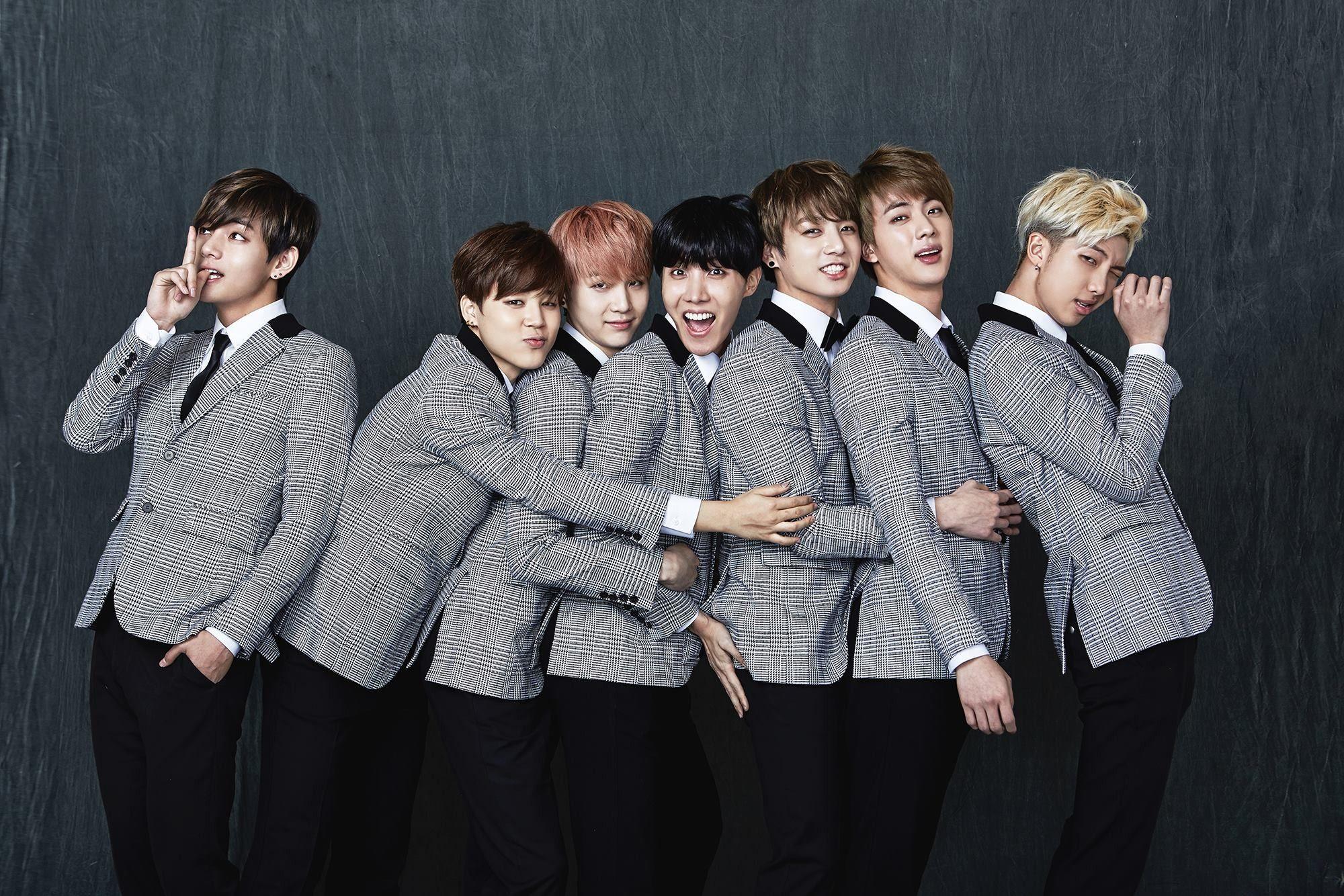 2000x1334 same dress BTS Wallpaper