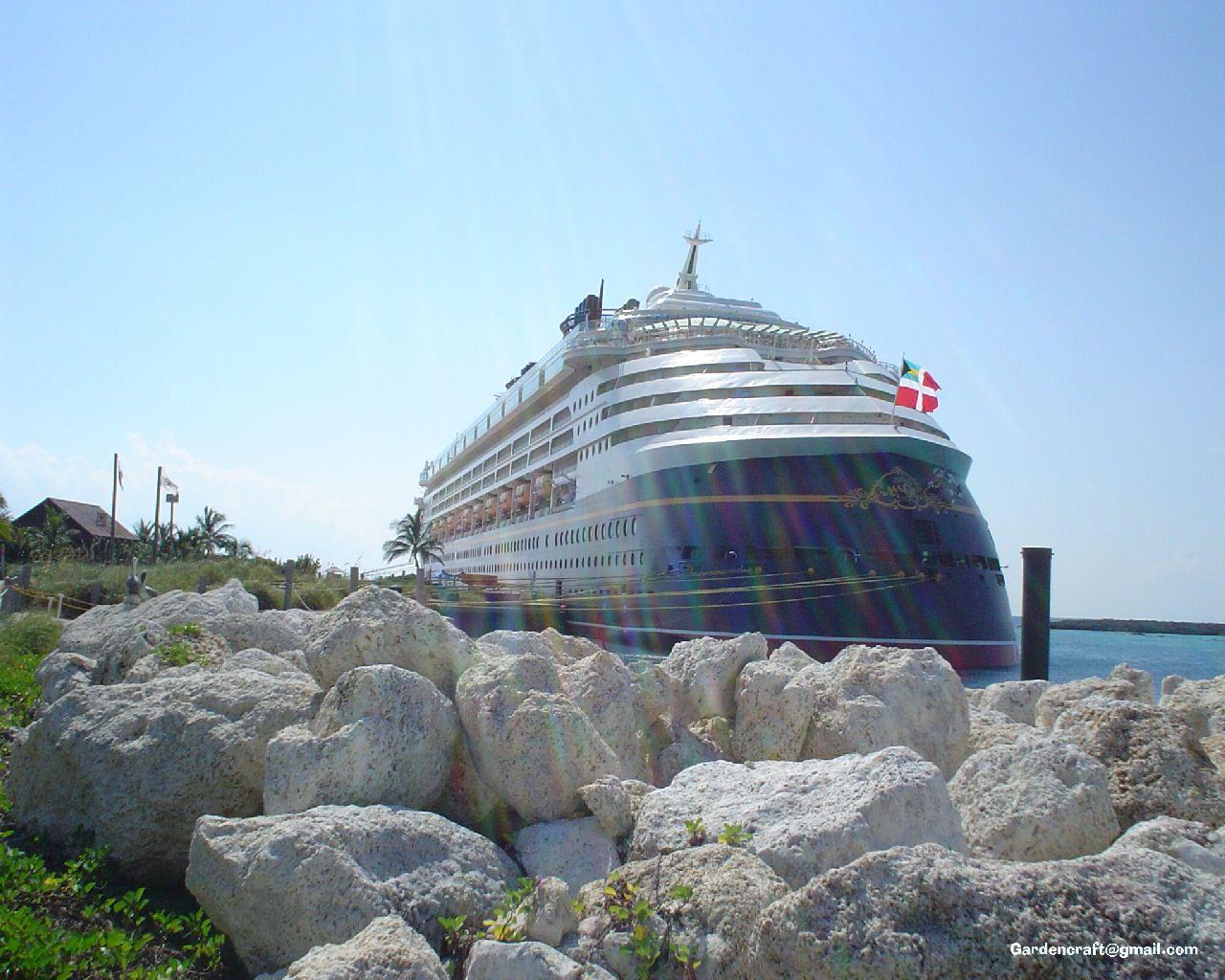 1280x1024 Disney Cruise Line Wallpaper for your computer or tablet