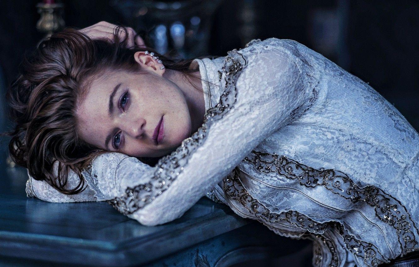 1332x850 Wallpaper look, pose, actress, redhead, redhead, hair, look